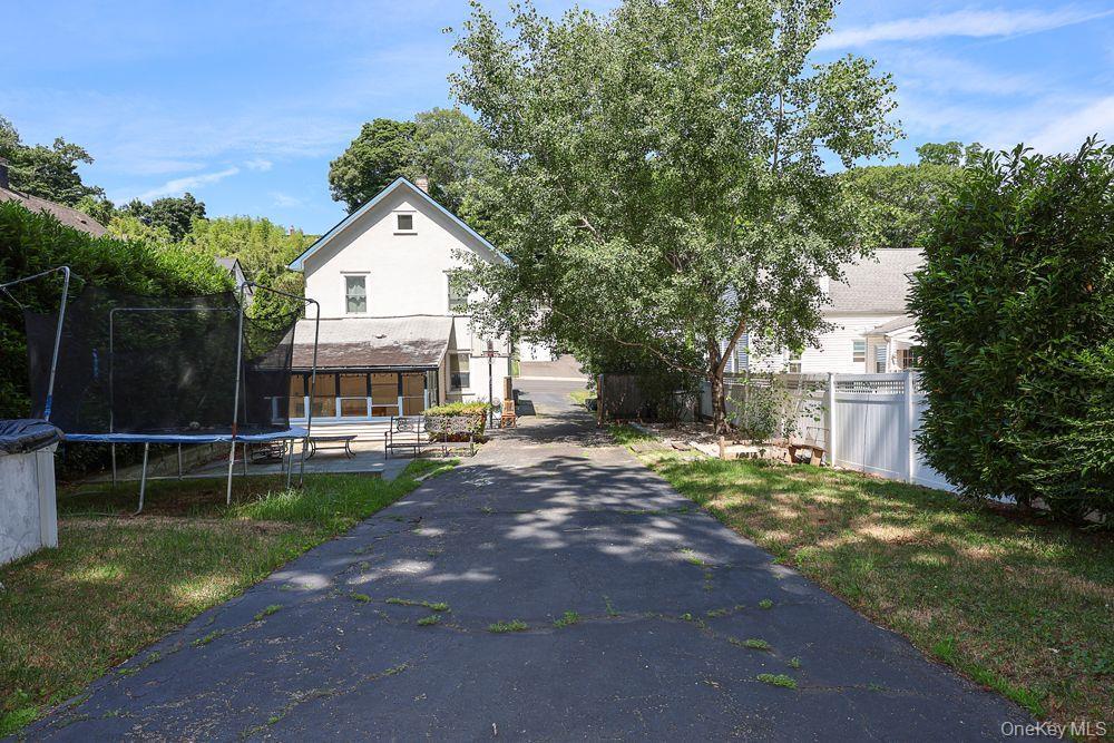 Single Family Summers Street  Nassau County, NY 11771, MLS-1006593-16