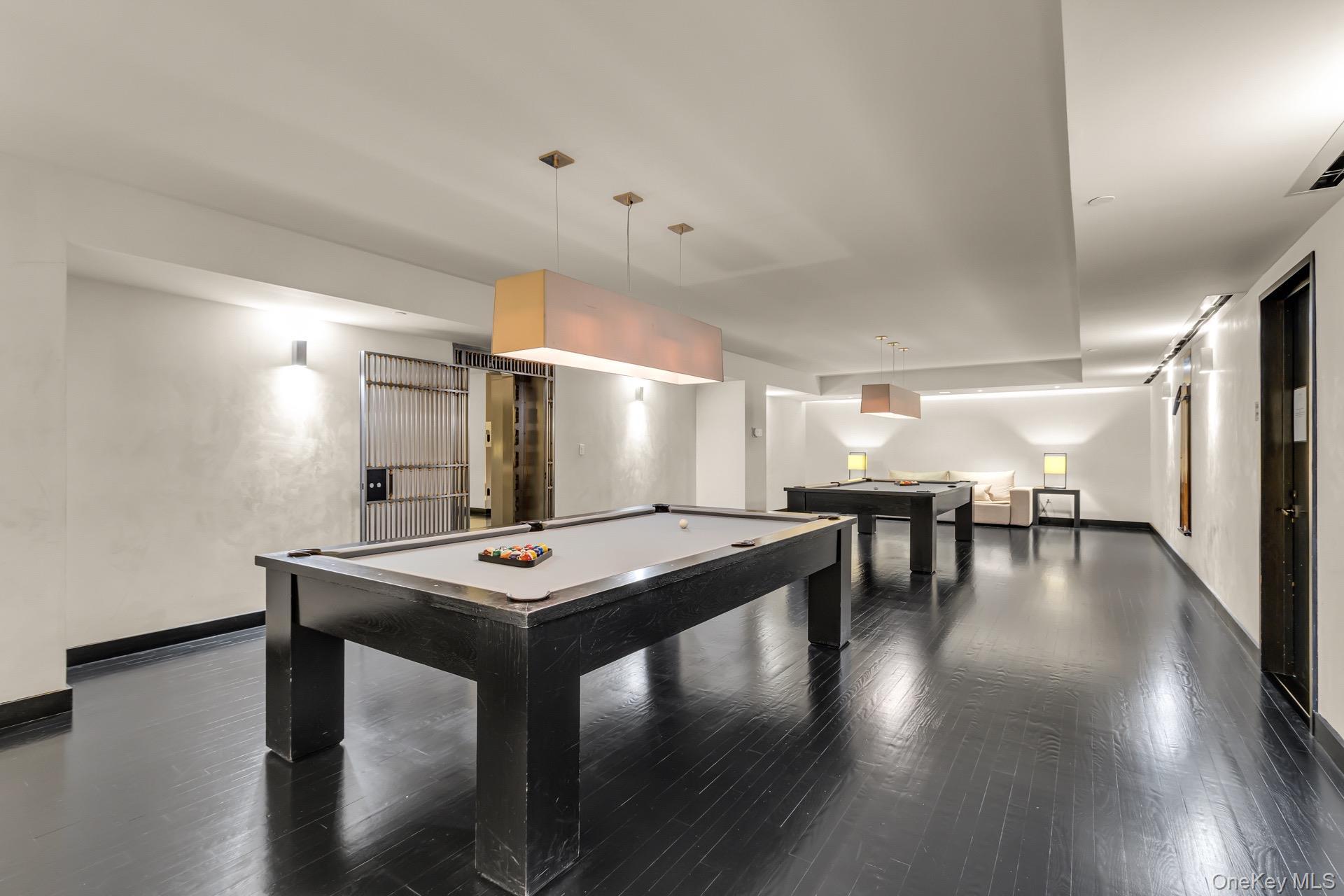Apartment Pine Street  Manhattan, NY 10005, MLS-1006616-32