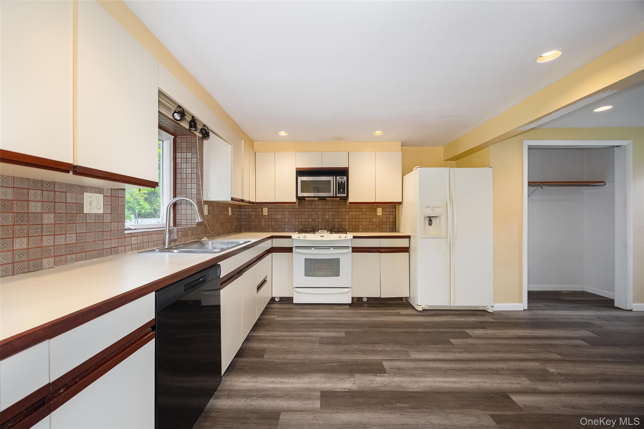 Single Family Tor Road  Dutchess County, NY 12590, MLS-1006635-19