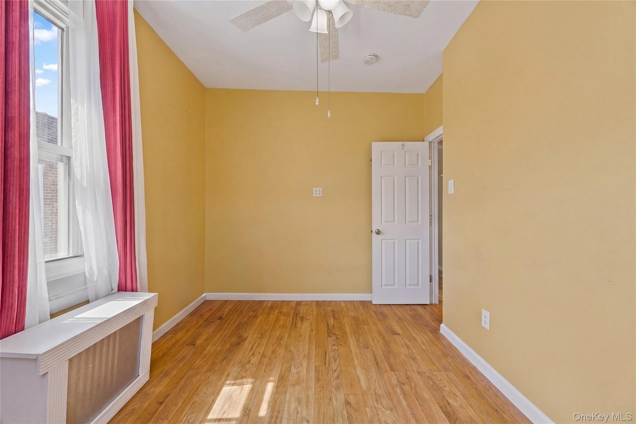 Single Family Revere Bronx, NY 10465, MLS-1006640-12