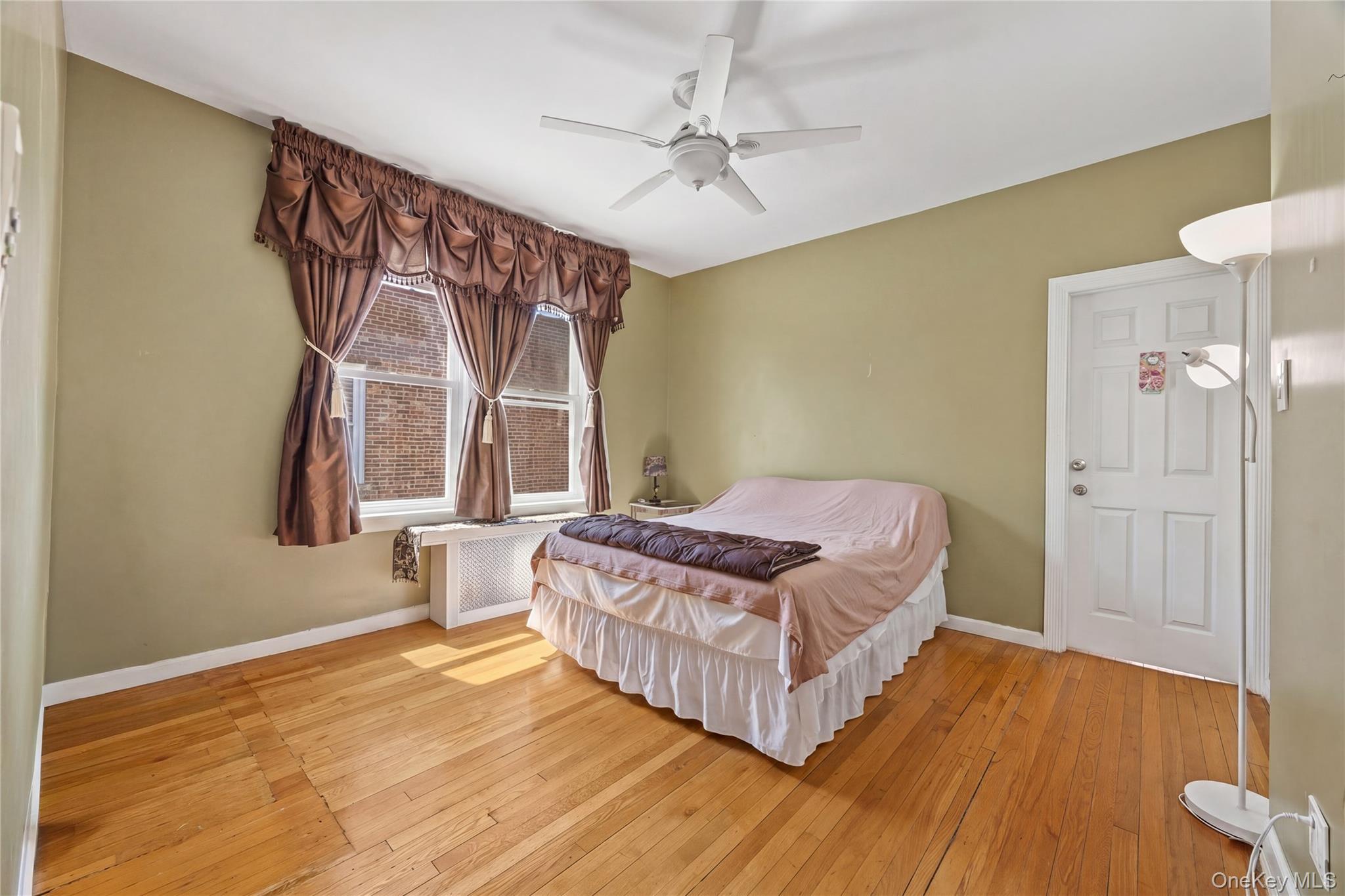 Single Family Revere Bronx, NY 10465, MLS-1006640-13