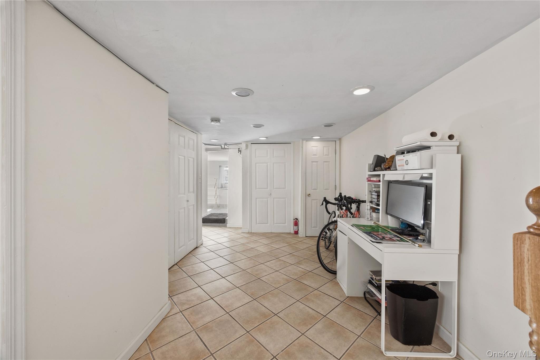 Single Family Revere Bronx, NY 10465, MLS-1006640-19