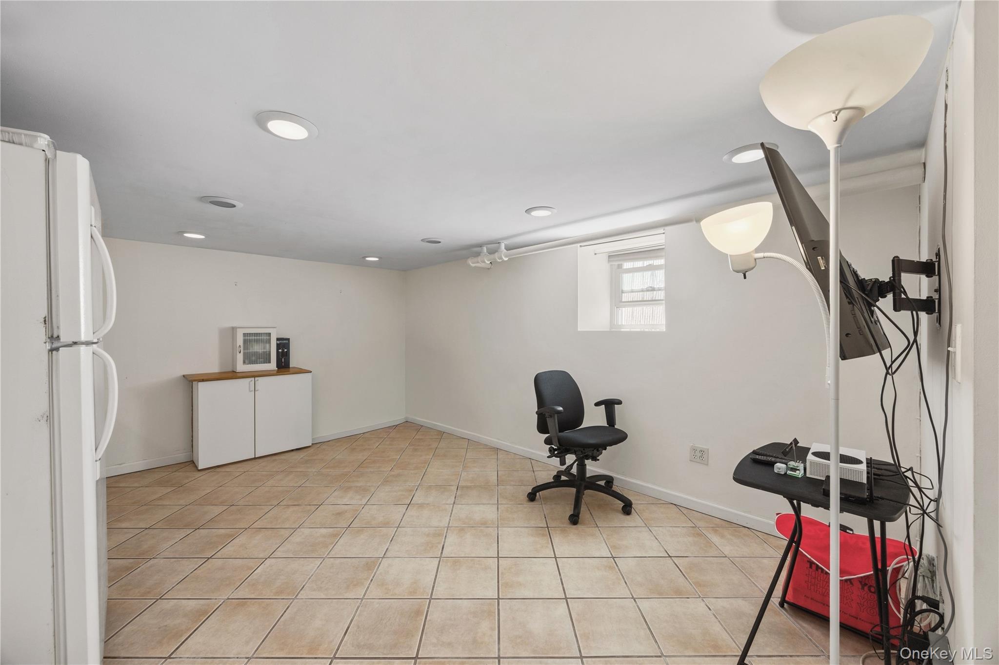 Single Family Revere Bronx, NY 10465, MLS-1006640-20