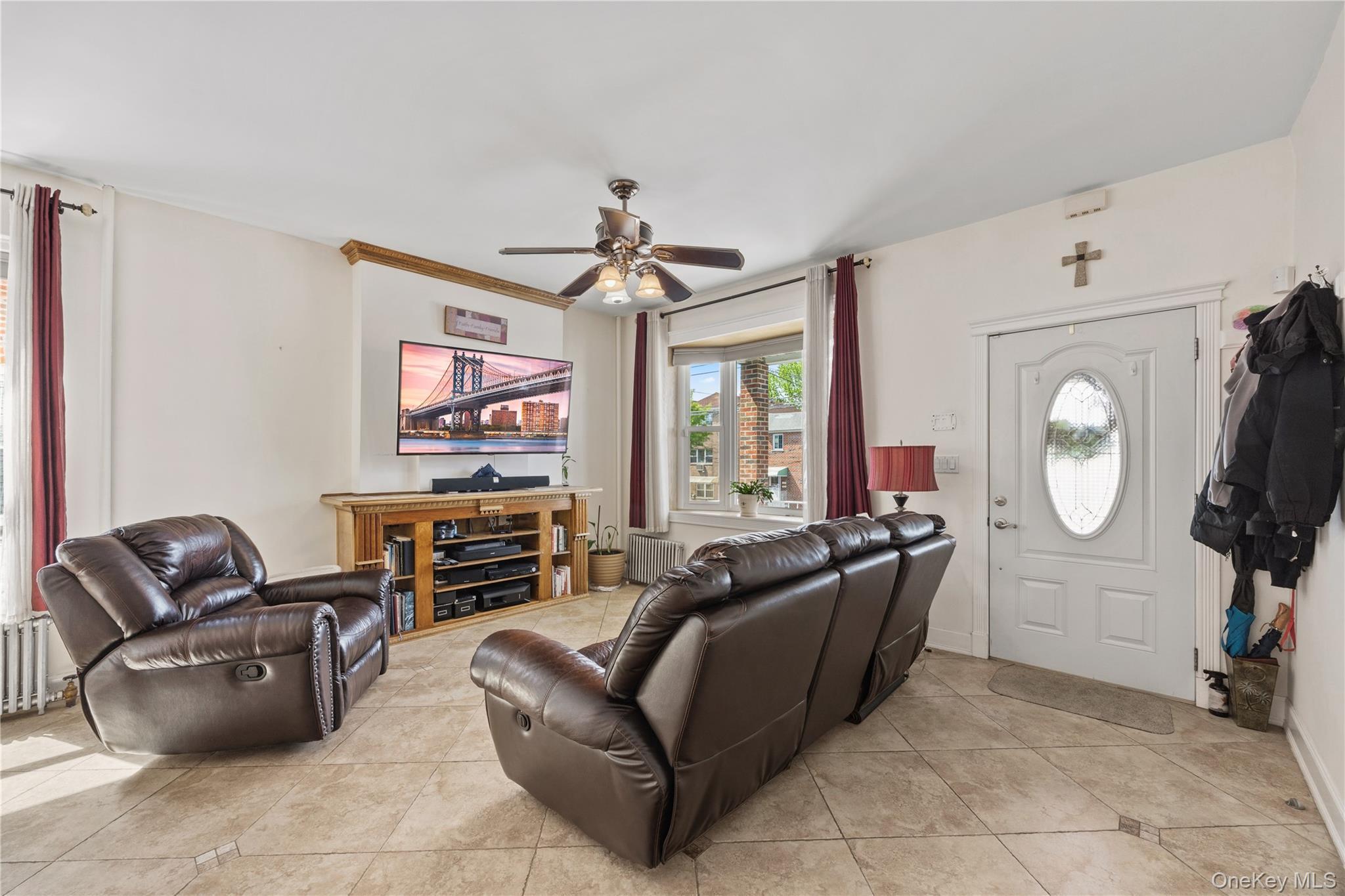 Single Family Revere Bronx, NY 10465, MLS-1006640-3