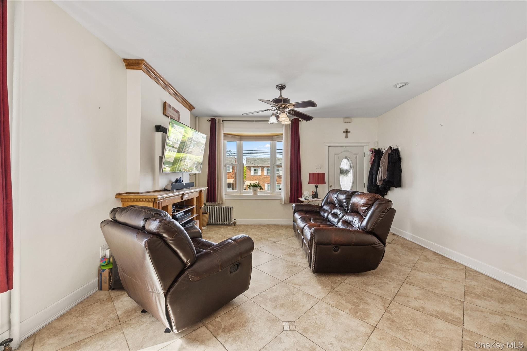 Single Family Revere Bronx, NY 10465, MLS-1006640-4