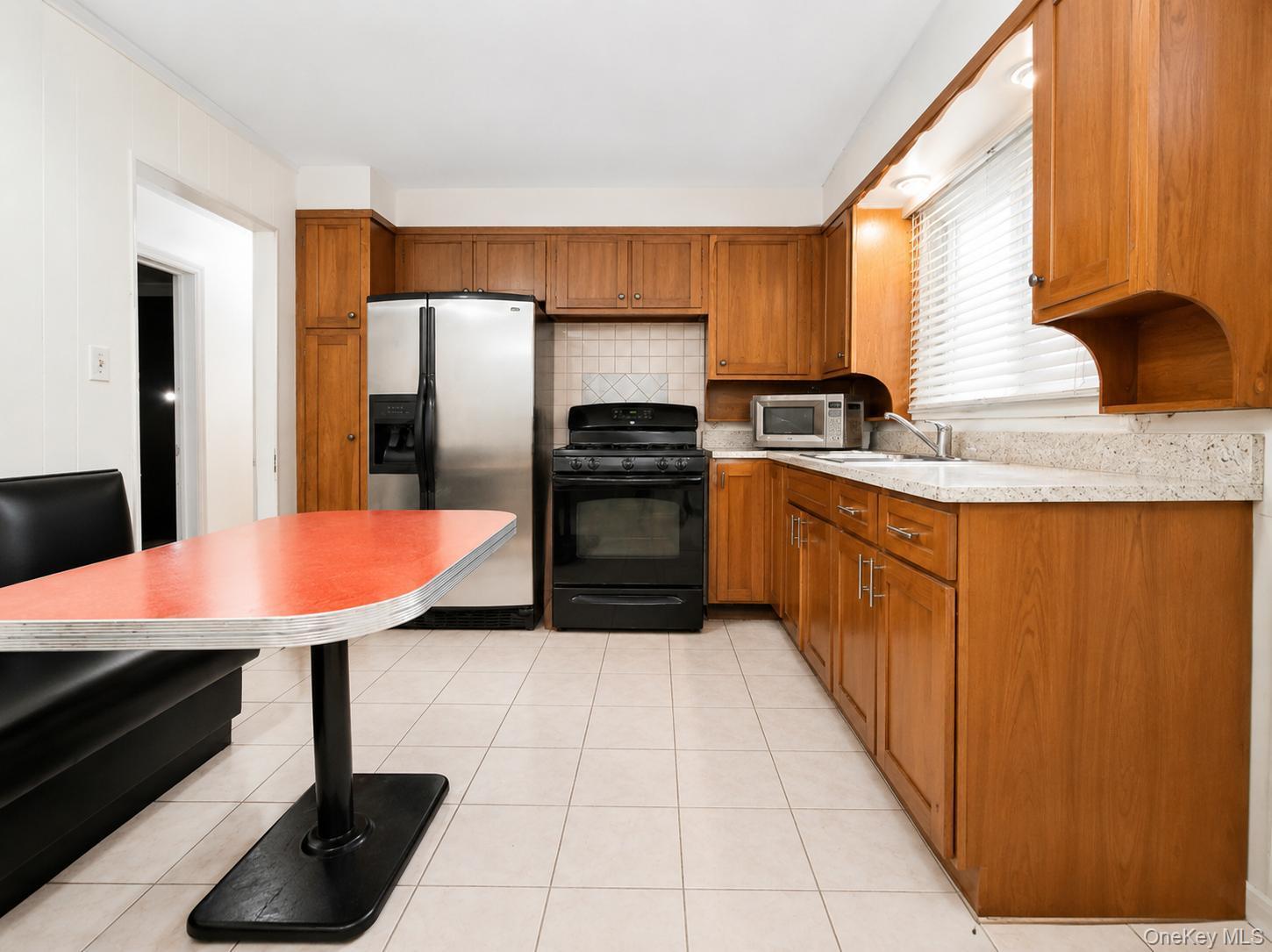 Single Family 147th Queens, NY 11422, MLS-1006667-2