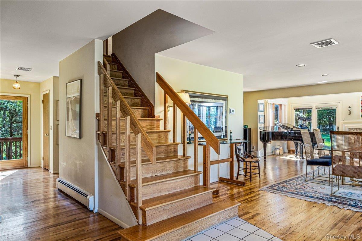 Single Family Main Street Suffolk County, NY 11733, MLS-1006671-5