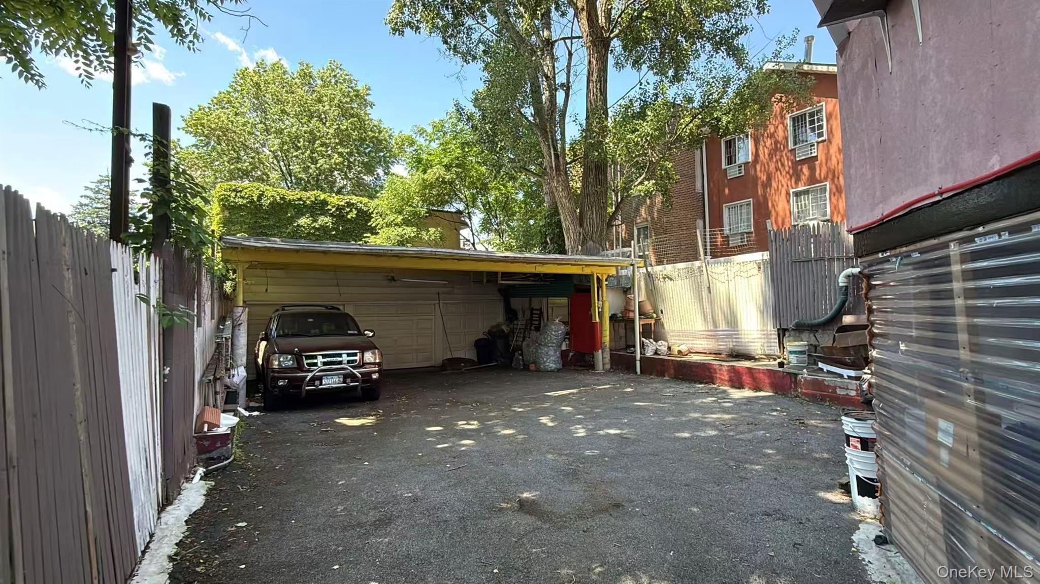 Single Family Barnes  Bronx, NY 10466, MLS-1006673-4