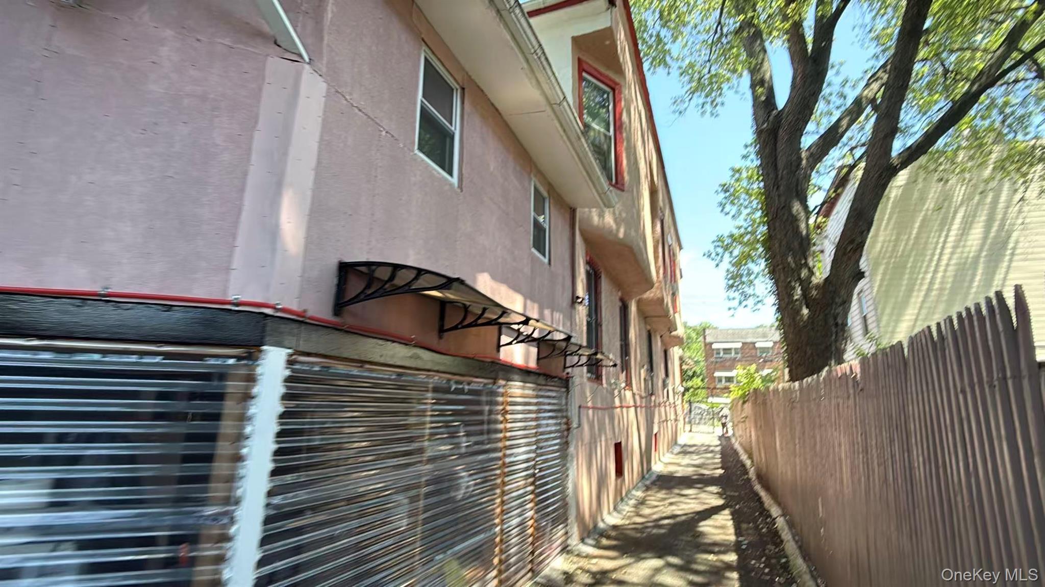 Single Family Barnes  Bronx, NY 10466, MLS-1006673-6