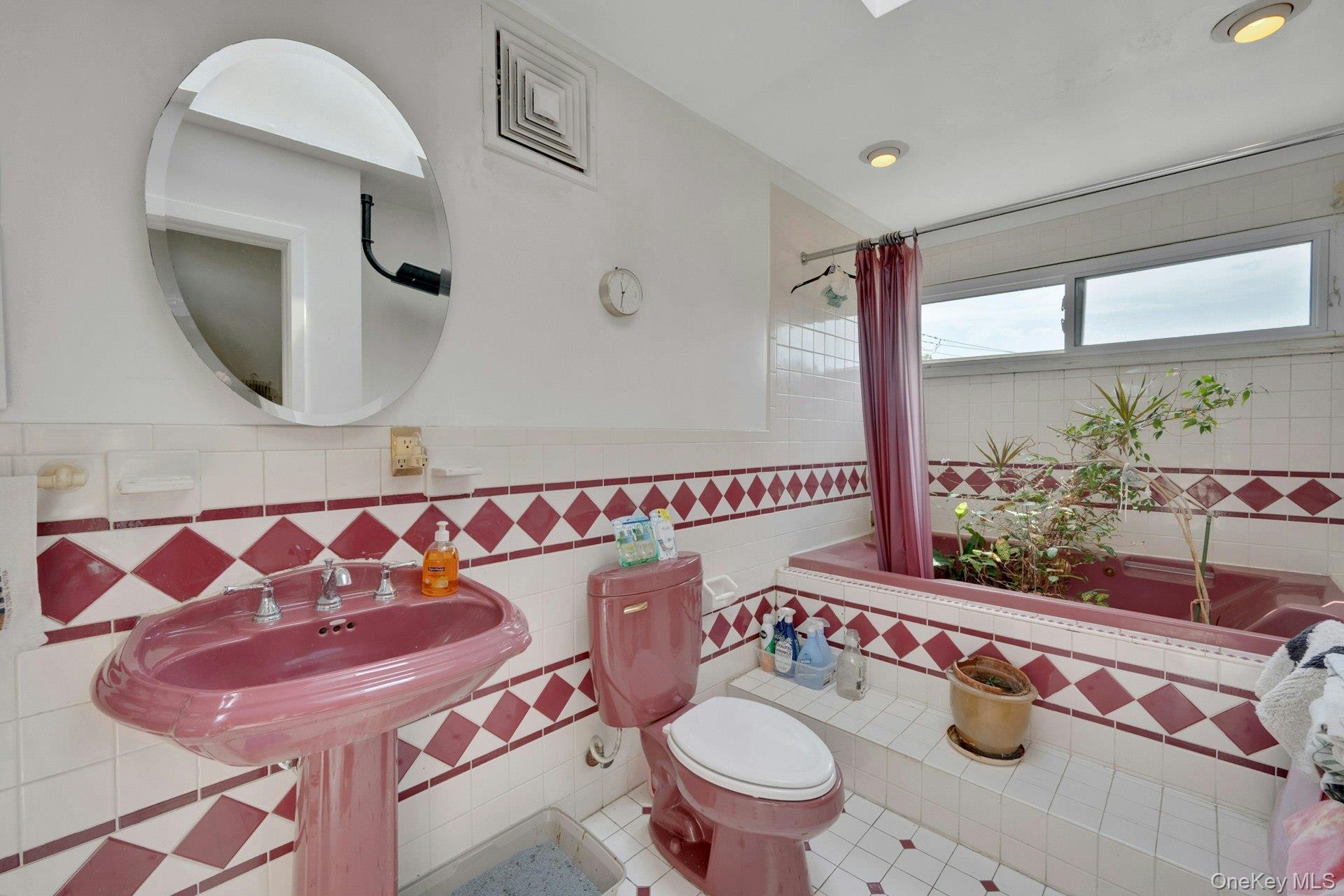 Single Family Pelham Road  Westchester County, NY 10805, MLS-1006681-14