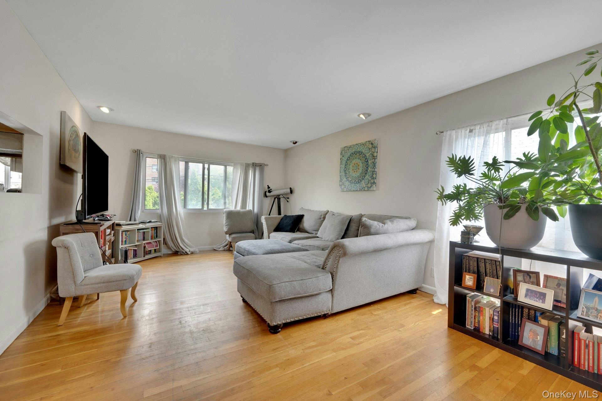 Single Family Pelham Road  Westchester County, NY 10805, MLS-1006681-19