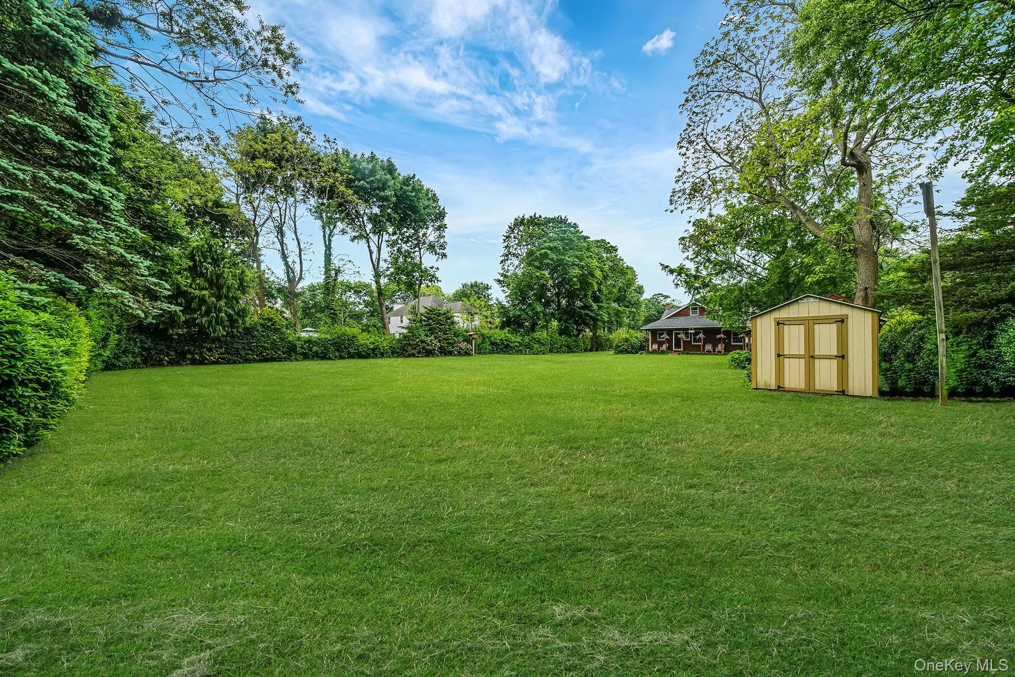 Single Family Champlin Avenue  Suffolk County, NY 11713, MLS-1006698-11