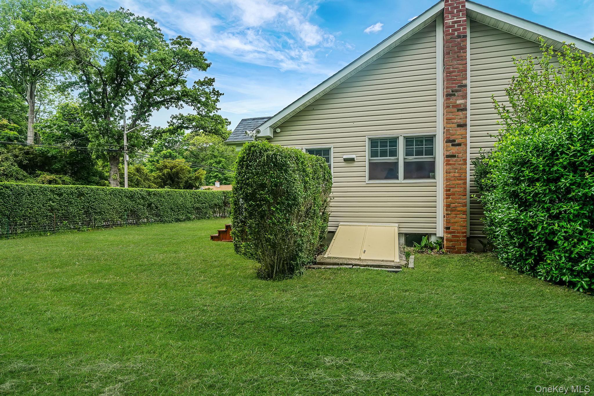 Single Family Champlin Avenue  Suffolk County, NY 11713, MLS-1006698-13