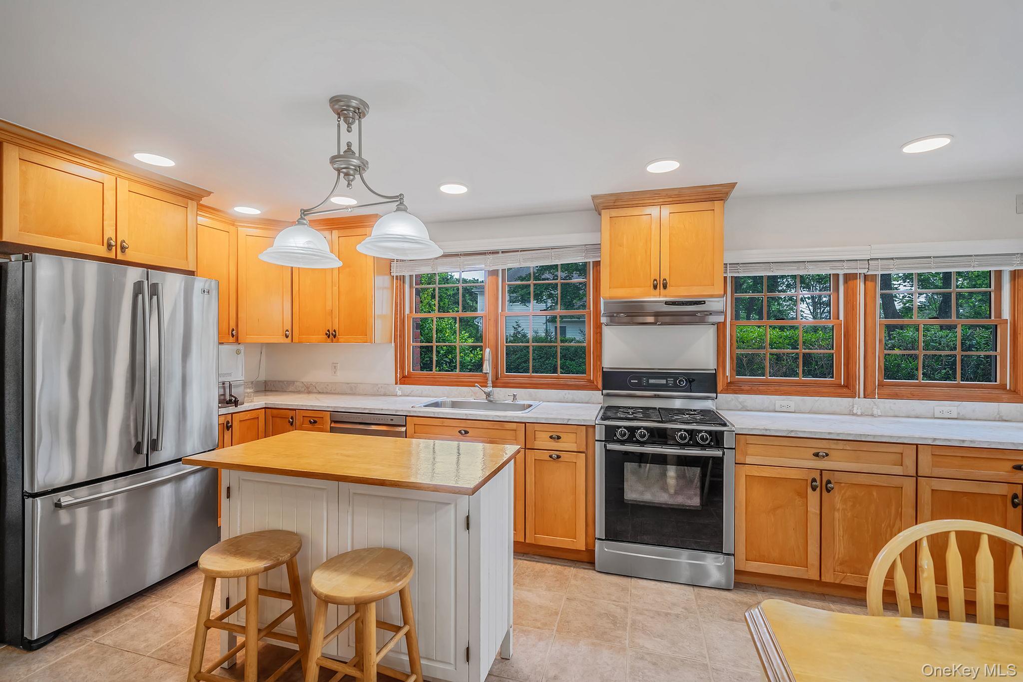 Single Family Champlin Avenue  Suffolk County, NY 11713, MLS-1006698-15