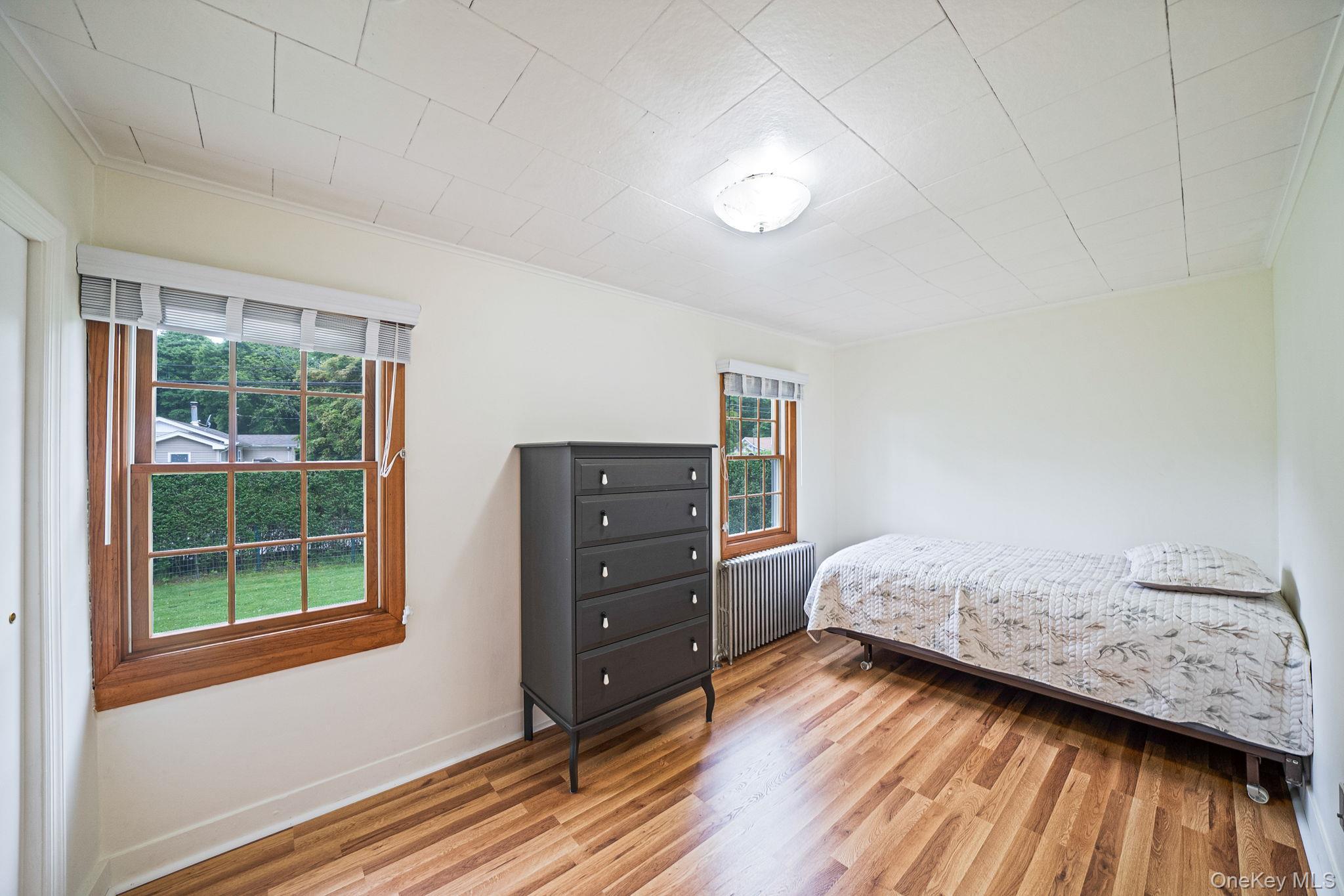 Single Family Champlin Avenue  Suffolk County, NY 11713, MLS-1006698-26