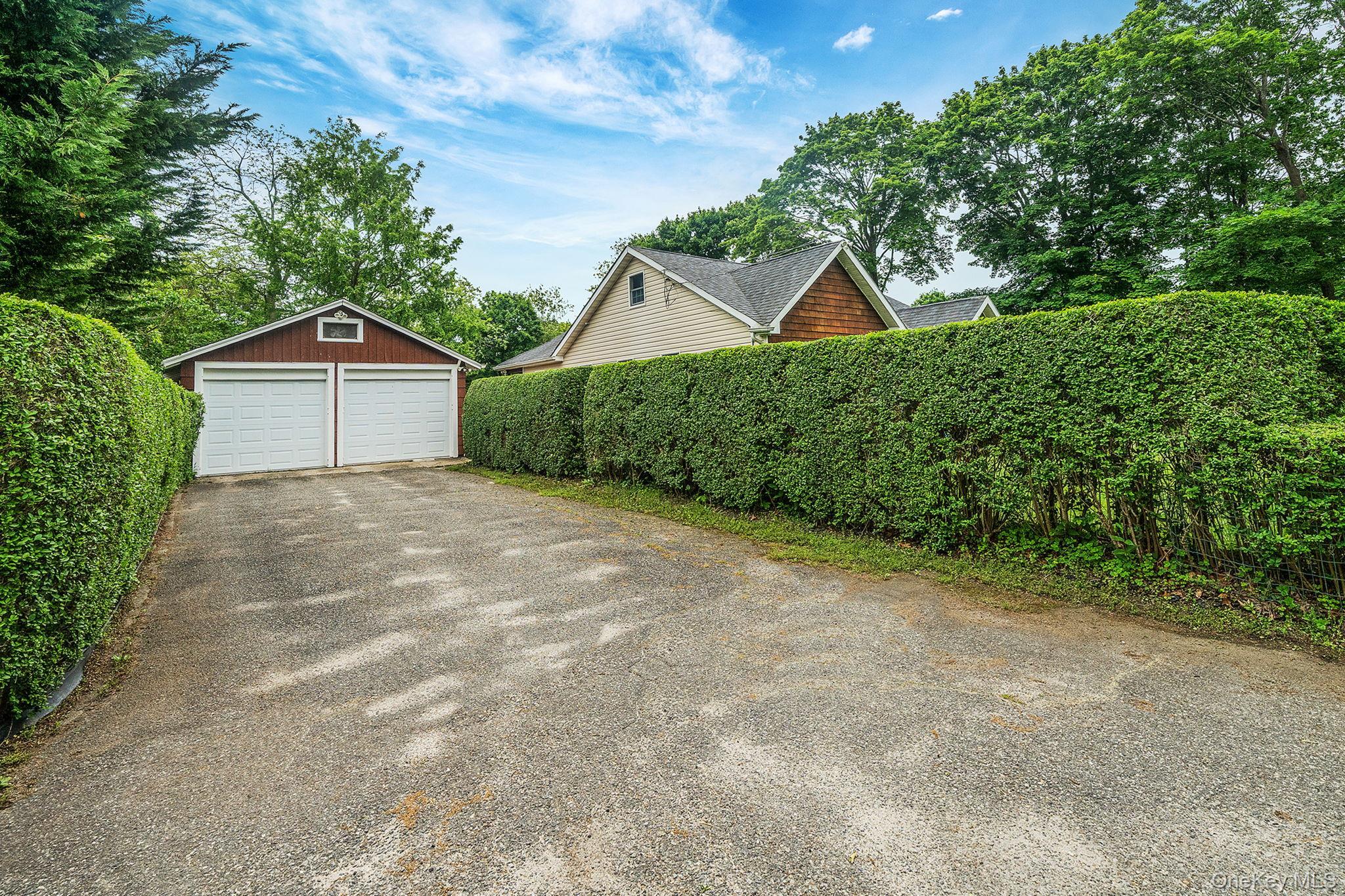 Single Family Champlin Avenue  Suffolk County, NY 11713, MLS-1006698-6