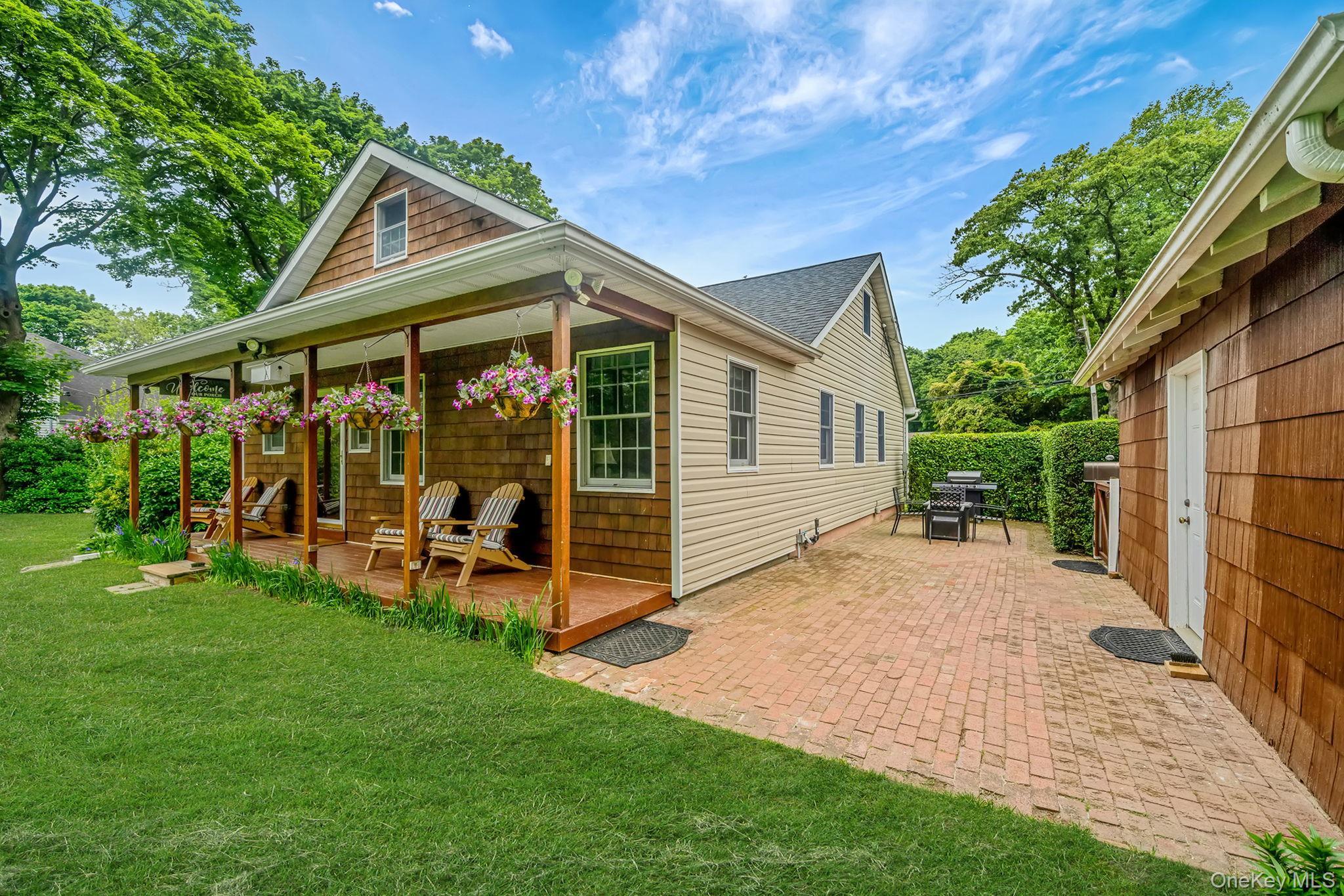 Single Family Champlin Avenue  Suffolk County, NY 11713, MLS-1006698-8