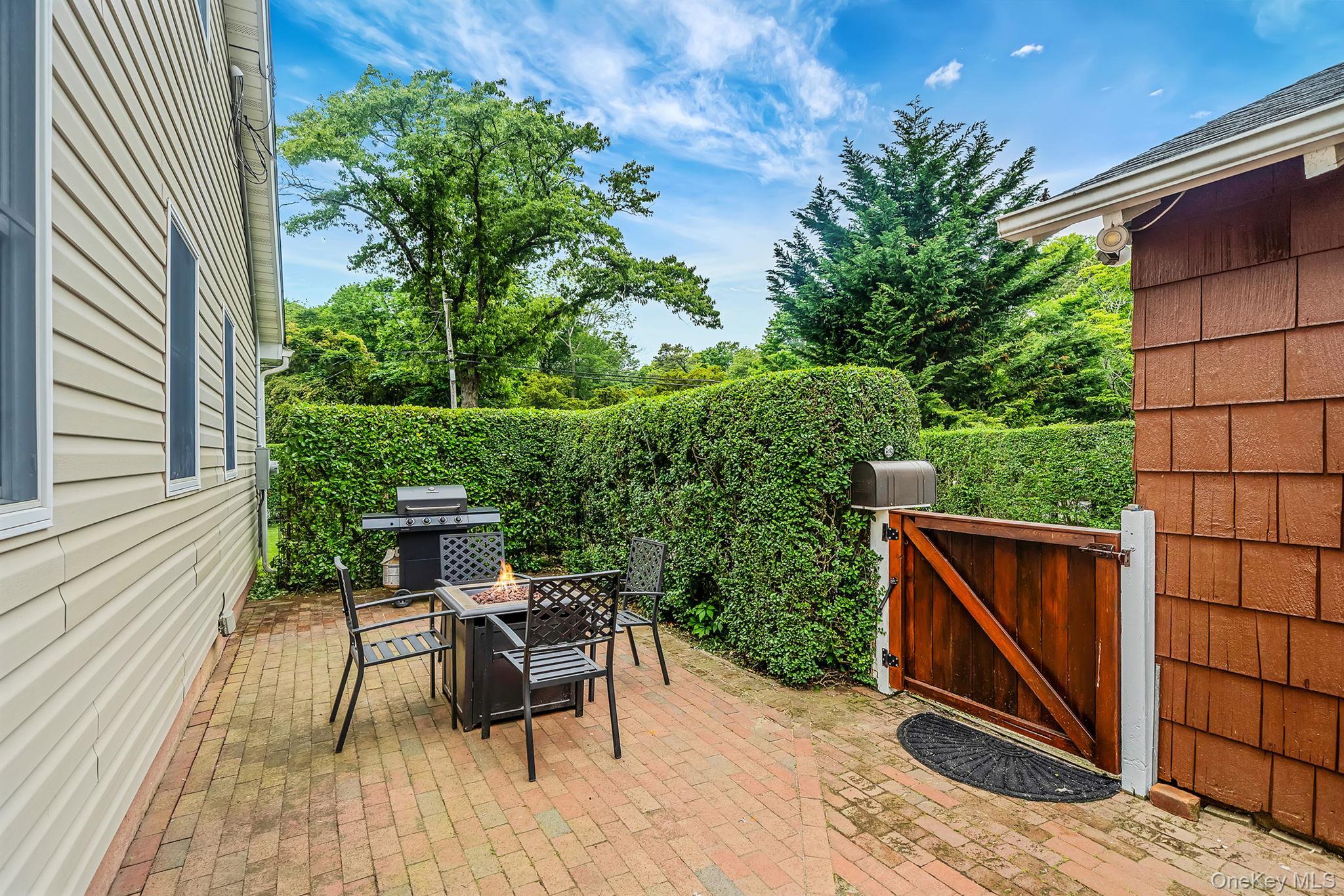 Single Family Champlin Avenue  Suffolk County, NY 11713, MLS-1006698-9