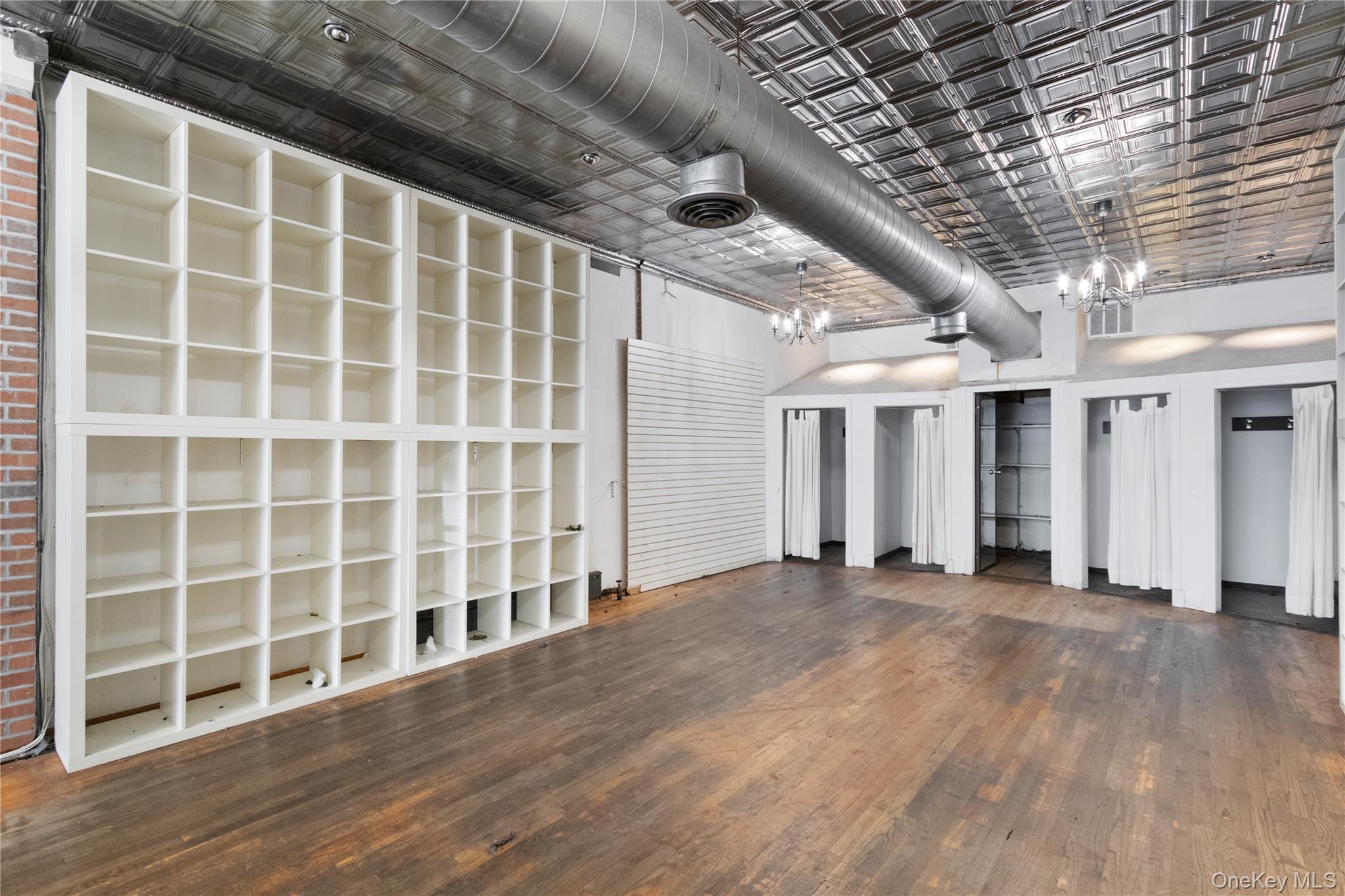 Commercial Lease Steinway Queens, NY 11103, MLS-1006701-4