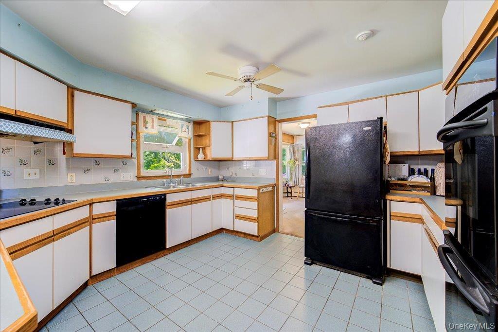 Single Family Russell Road Dutchess County, NY 12590, MLS-1006731-3