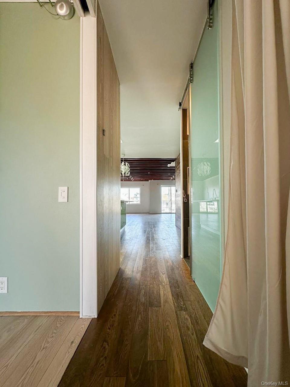 Single Family Delaware Avenue Staten Island, NY 10305, MLS-1006740-16
