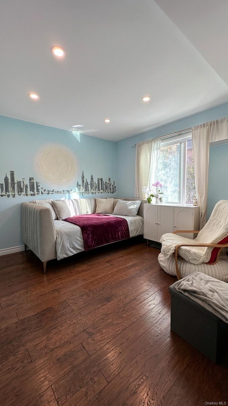 Single Family Delaware Avenue Staten Island, NY 10305, MLS-1006740-23