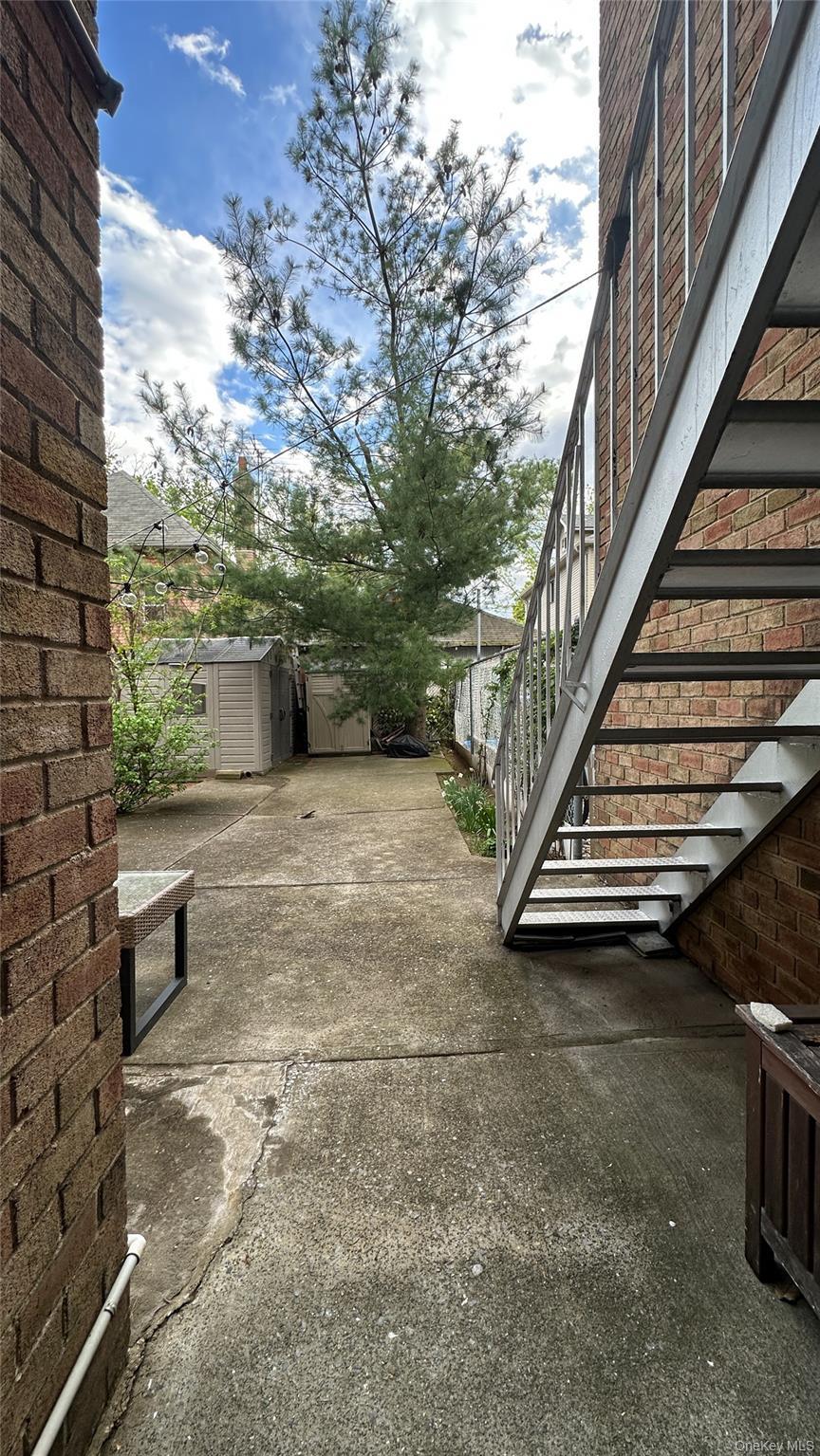 Single Family Delaware Avenue Staten Island, NY 10305, MLS-1006740-25