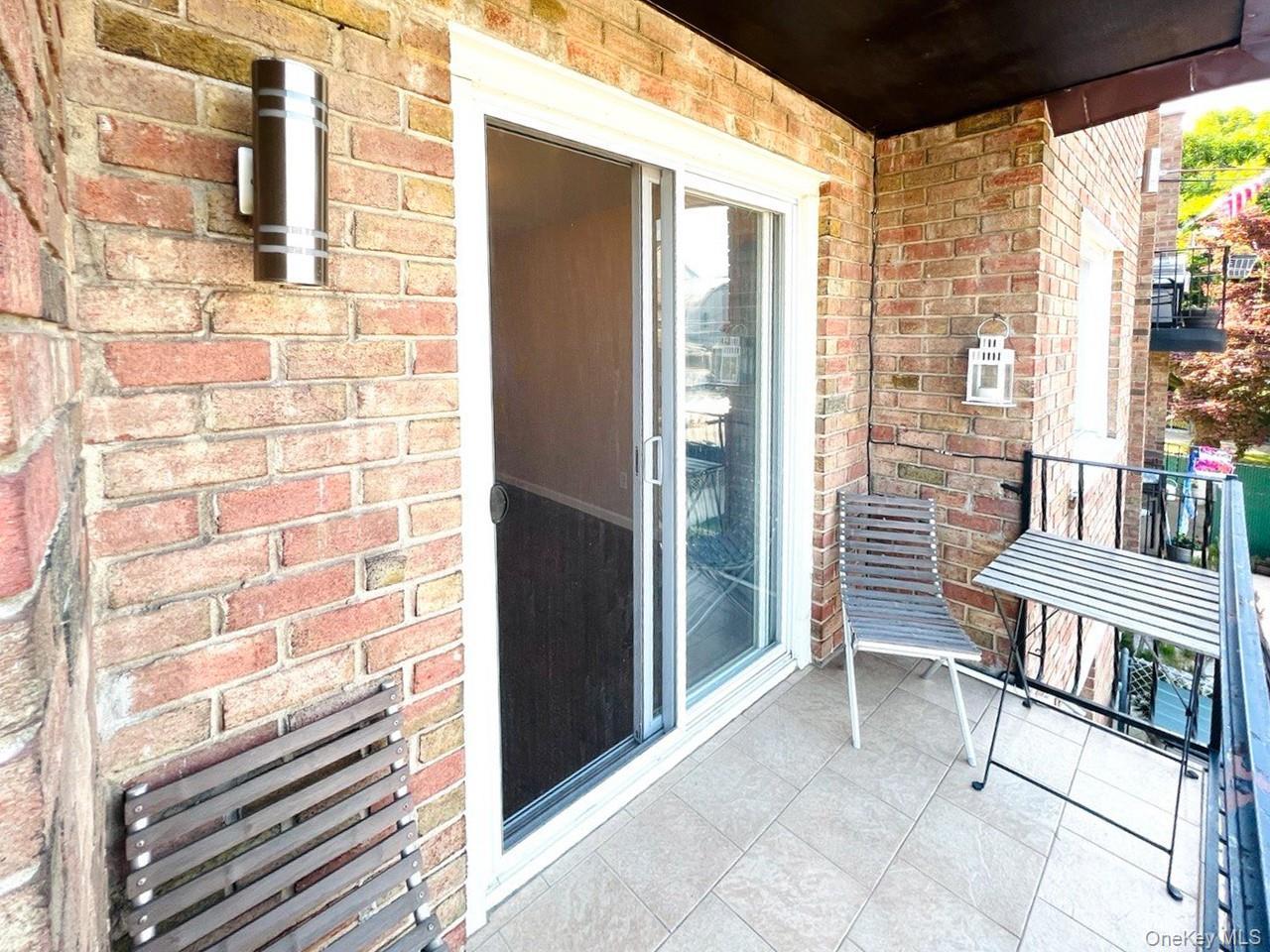 Single Family Delaware Avenue Staten Island, NY 10305, MLS-1006740-30
