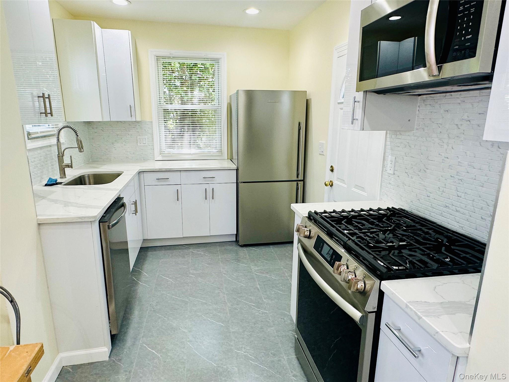 Single Family 170th Street  Queens, NY 11433, MLS-1006764-4