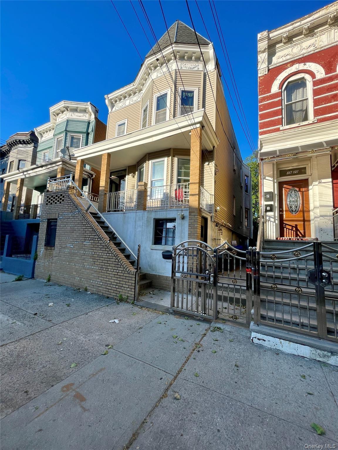Single Family Hunt Bronx, NY 10462, MLS-1006779-2