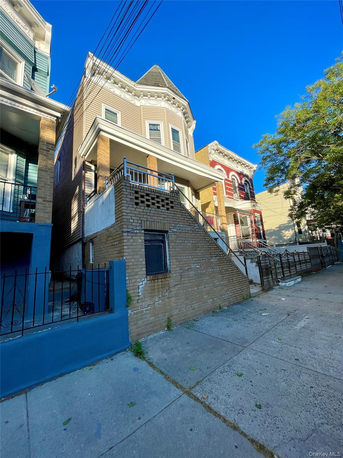 Single Family Hunt Bronx, NY 10462, MLS-1006779-4