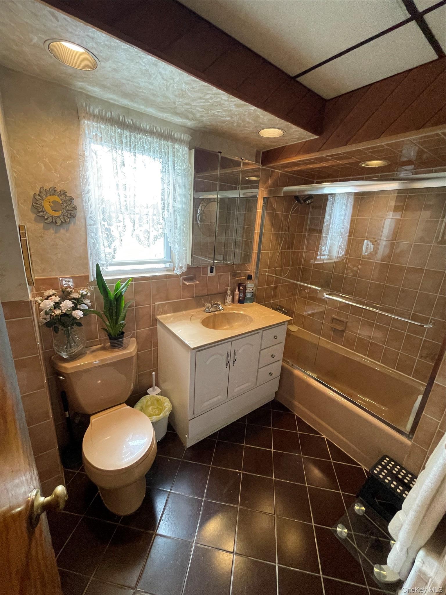 Single Family 217th Street Queens, NY 11411, MLS-1006805-20