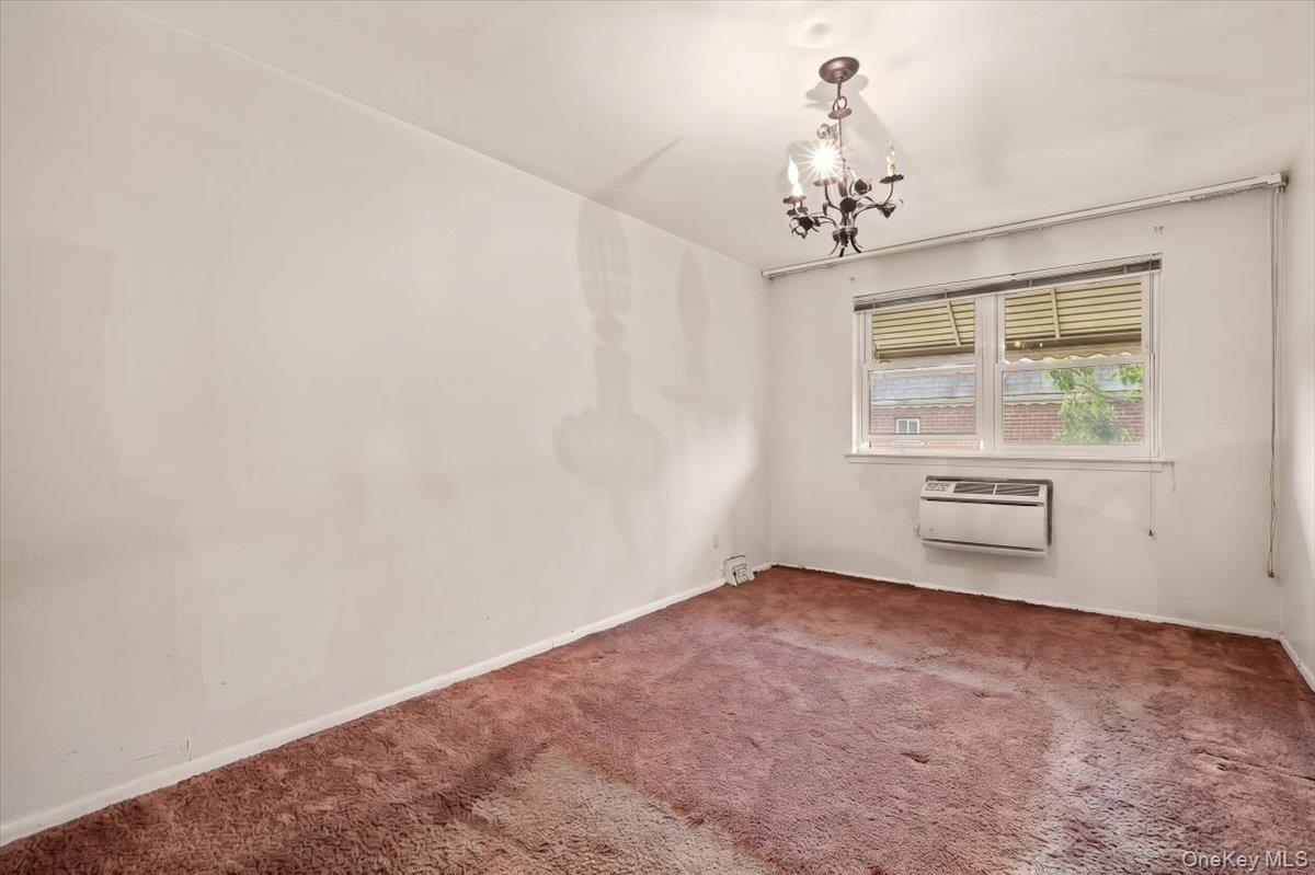 Single Family Burke Bronx, NY 10469, MLS-1006824-23