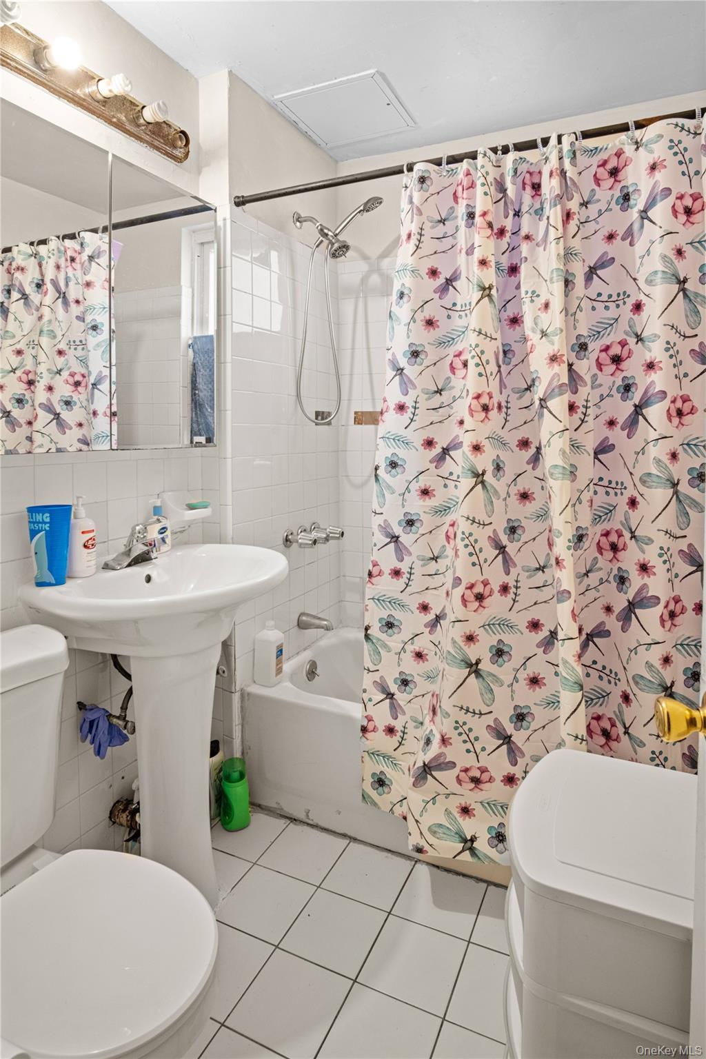 Single Family Calhoun  Bronx, NY 10465, MLS-1006825-12