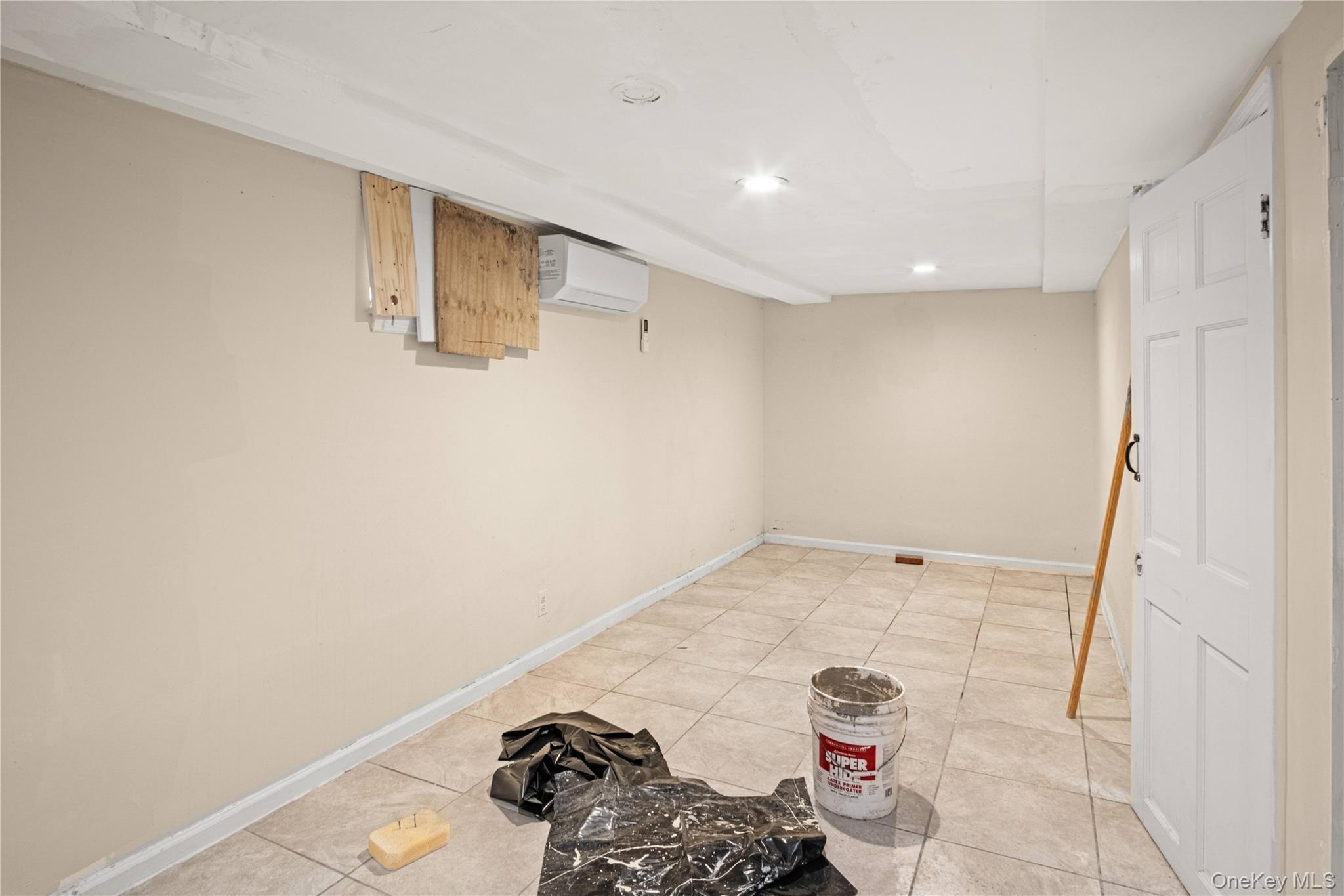 Single Family Calhoun  Bronx, NY 10465, MLS-1006825-17