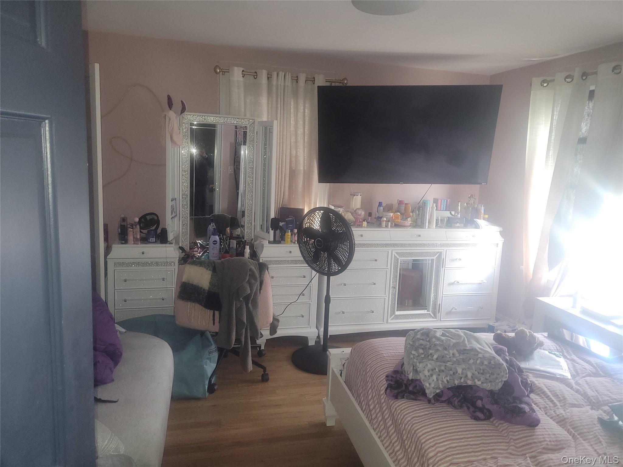 Single Family Woodhull Bronx, NY 10469, MLS-1006831-8
