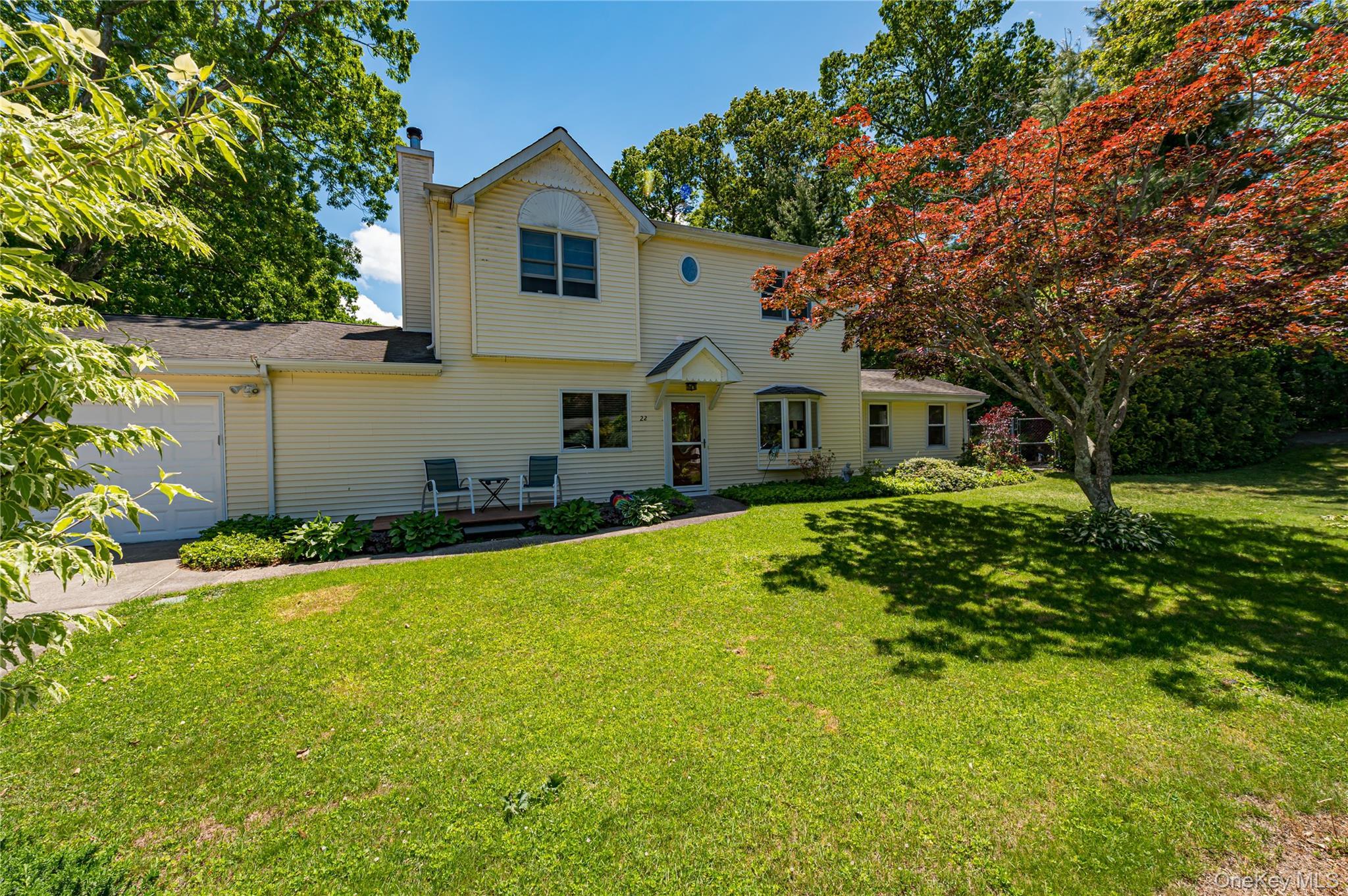 Single Family Vine Street  Suffolk County, NY 11720, MLS-1006863-2