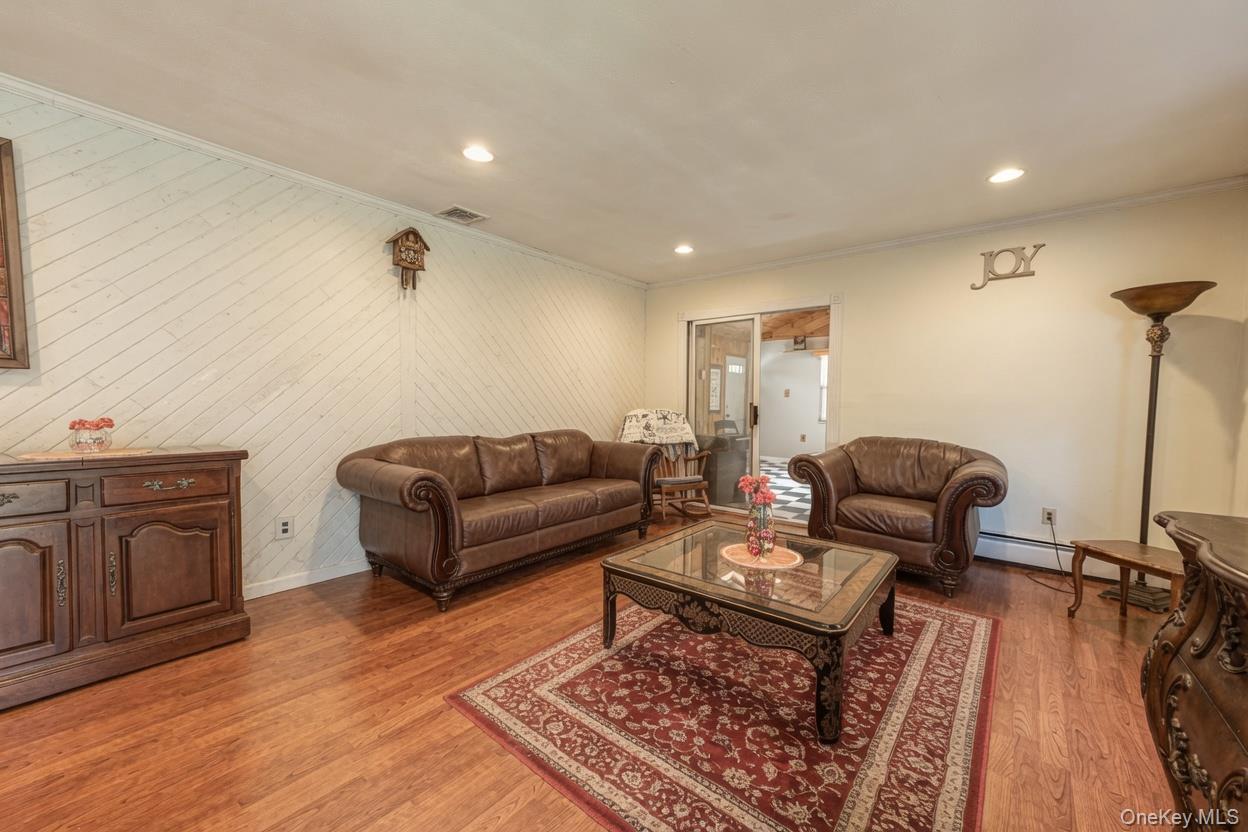 Single Family Vine Street  Suffolk County, NY 11720, MLS-1006863-5