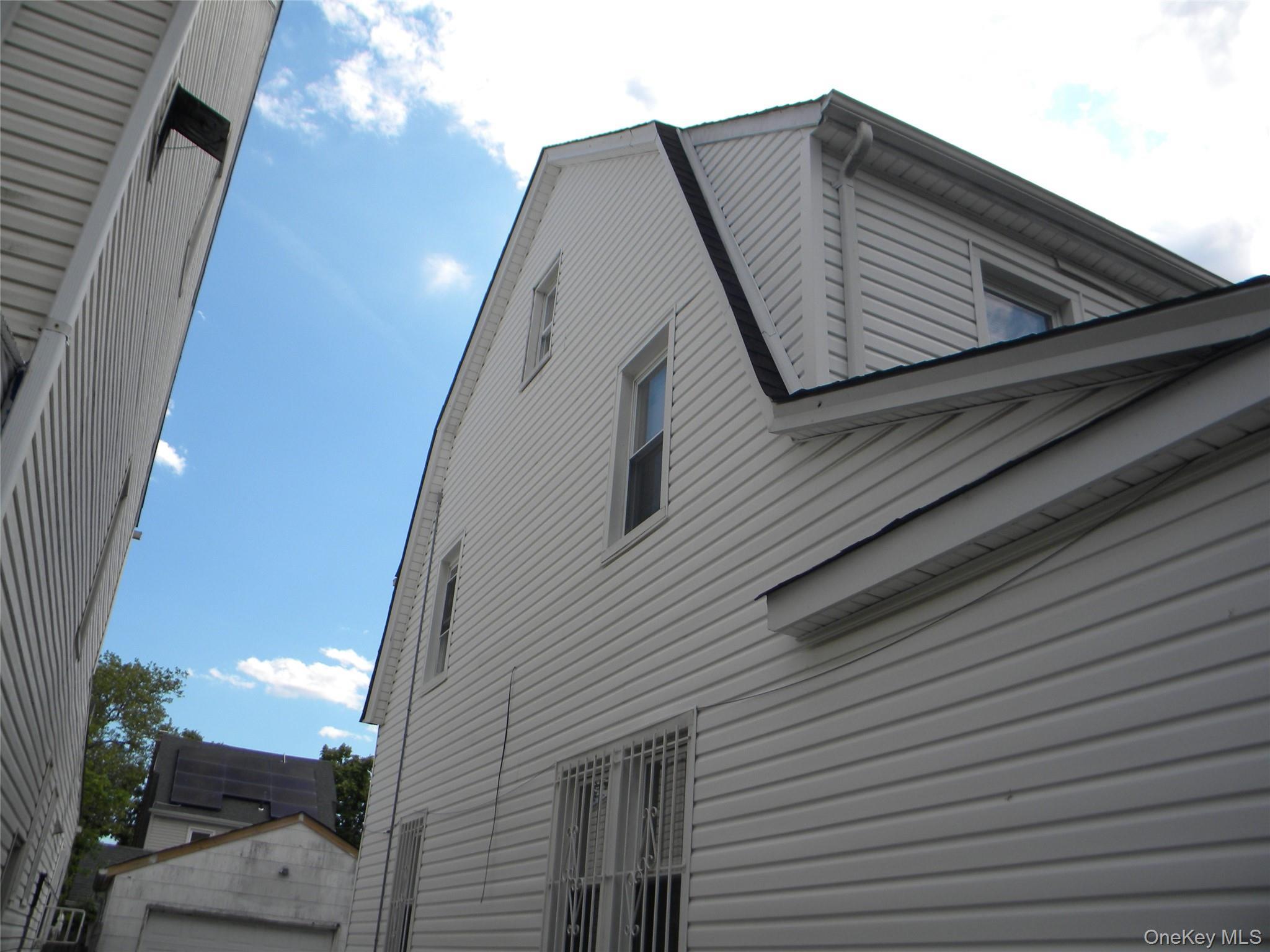 Single Family 86th Queens, NY 11426, MLS-1006898-2