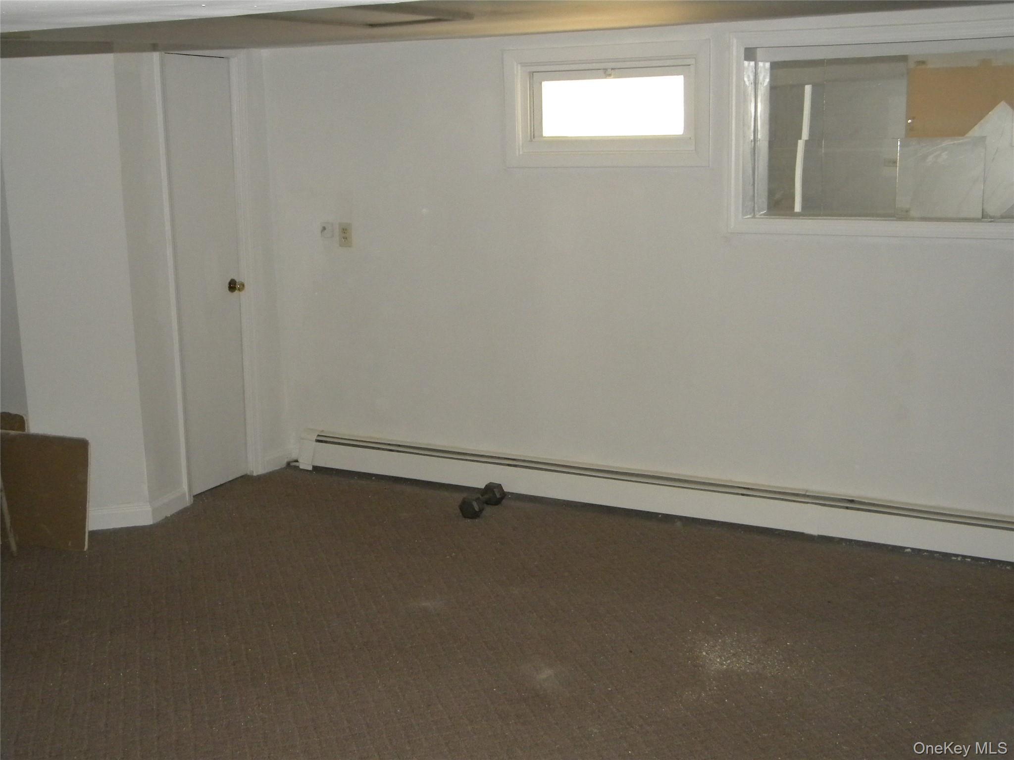 Single Family 86th Queens, NY 11426, MLS-1006898-24