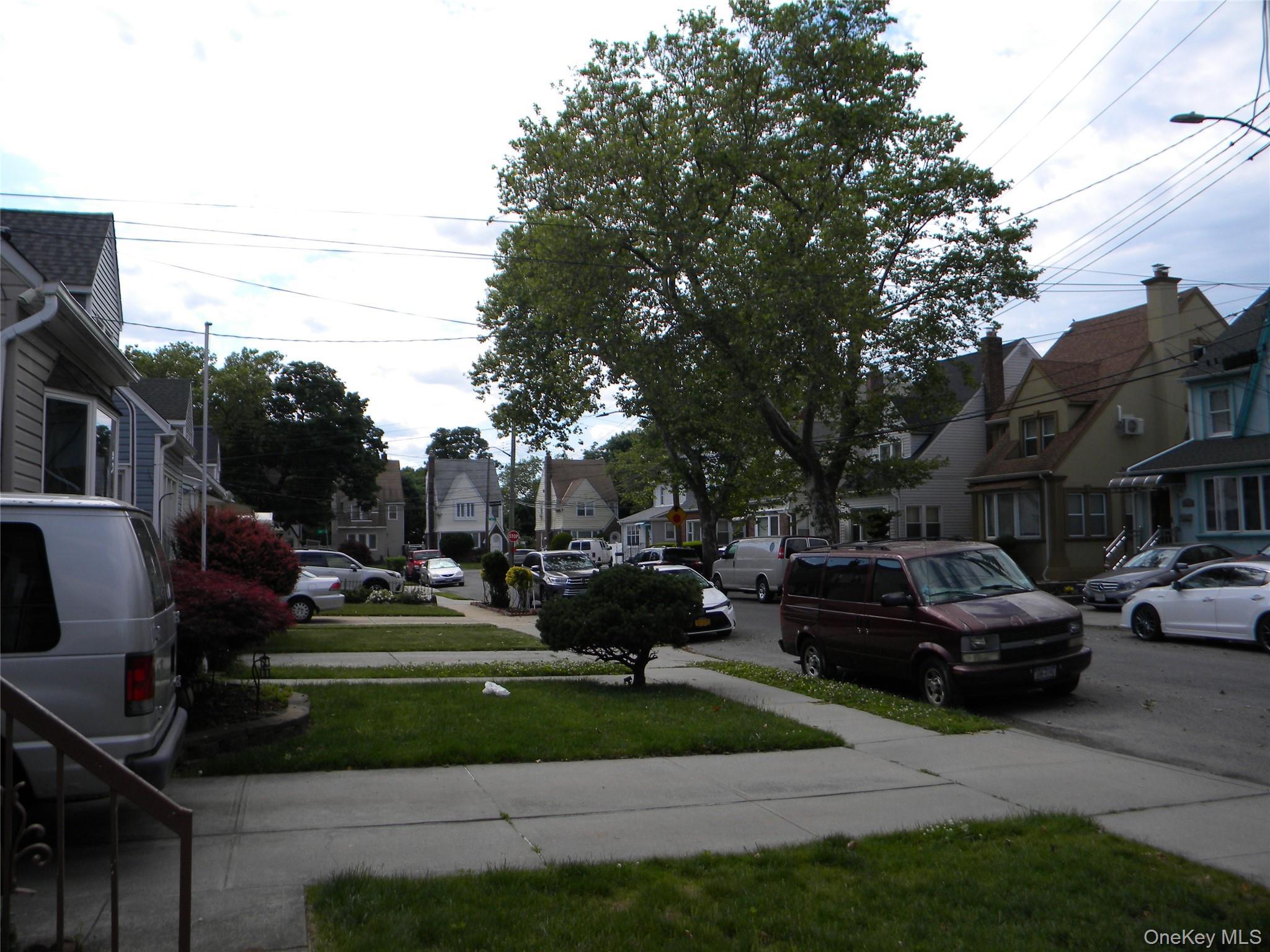 Single Family 86th  Queens, NY 11426, MLS-1006898-38