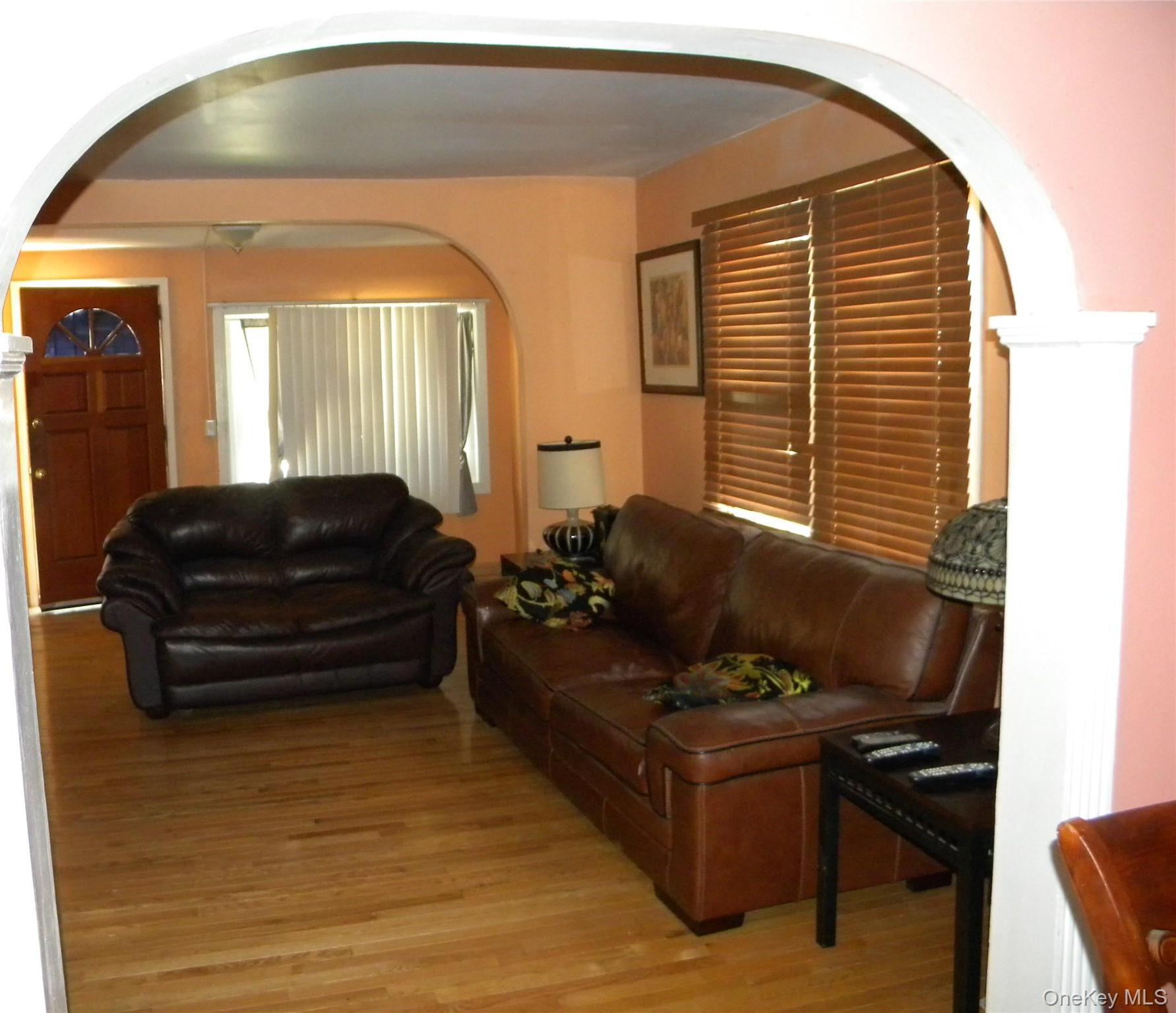 Single Family 86th Queens, NY 11426, MLS-1006898-8