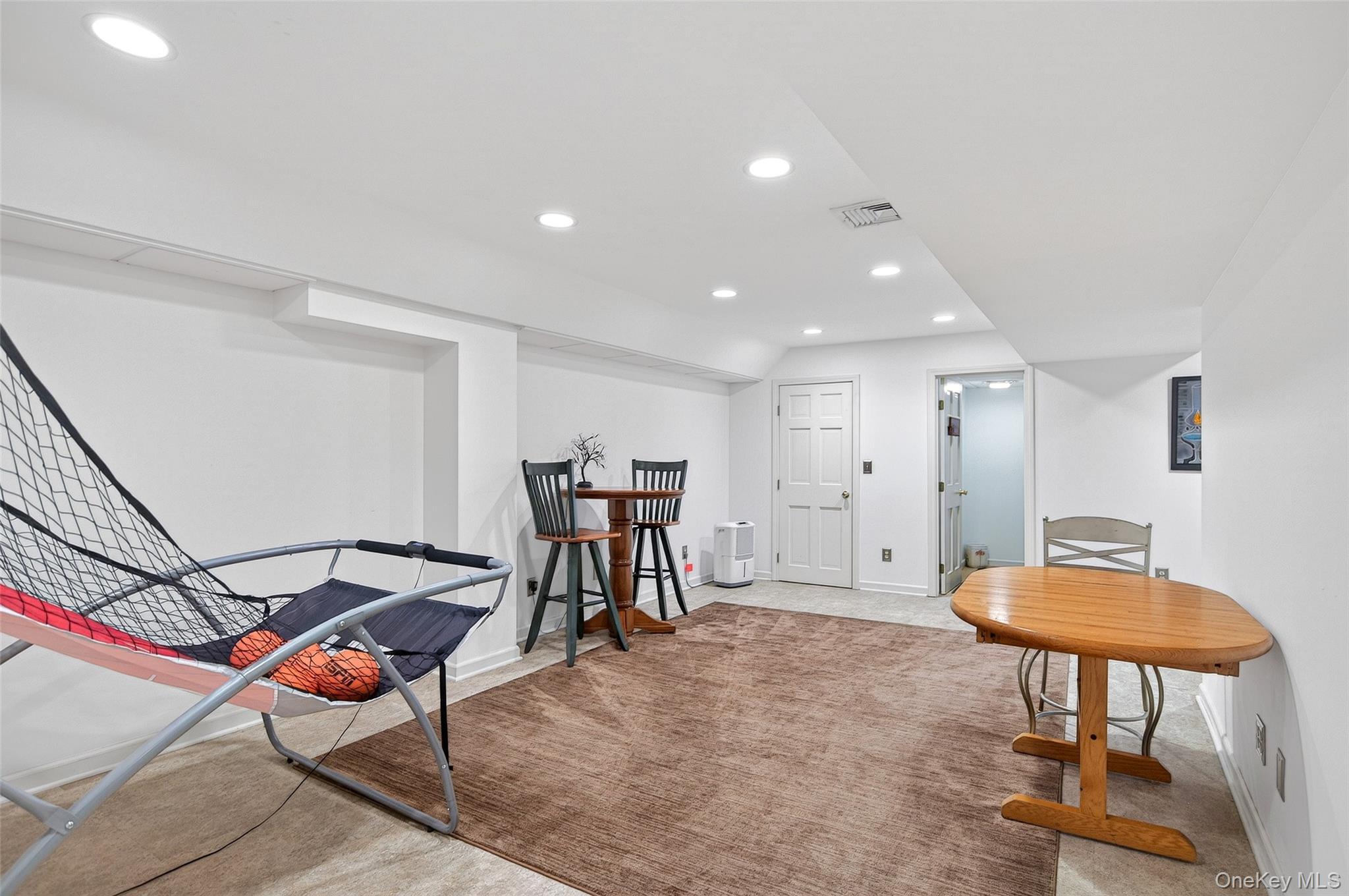 Single Family Huntington Connecticut Out Of Area, NY 06812, MLS-1006930-38