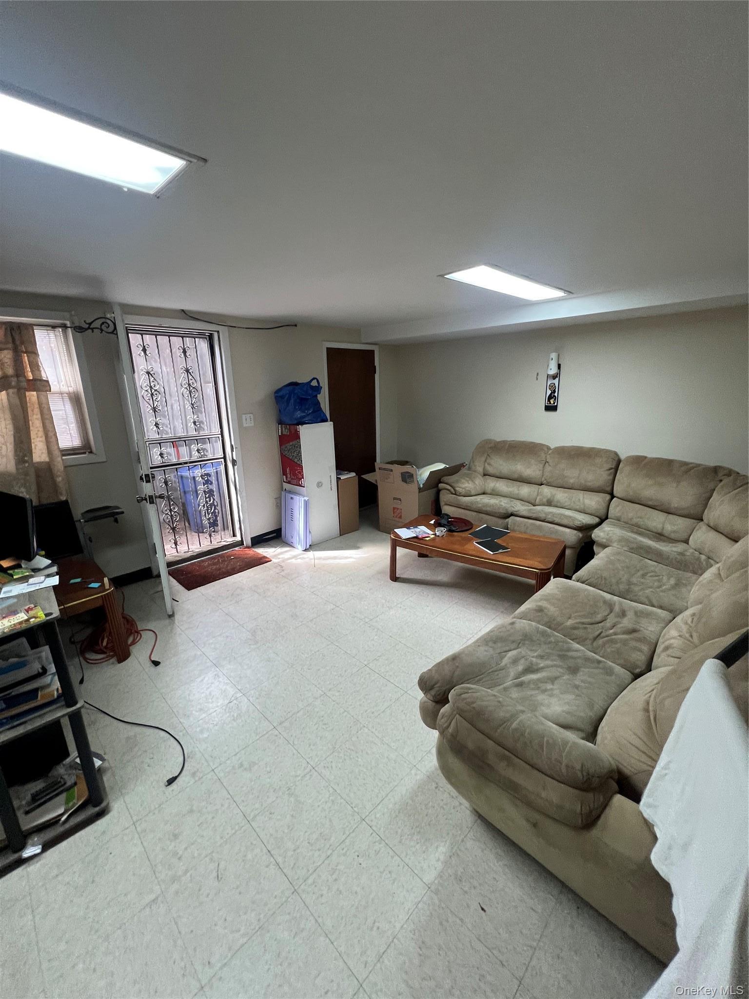 Single Family Anderson Road  Queens, NY 11434, MLS-1006949-12