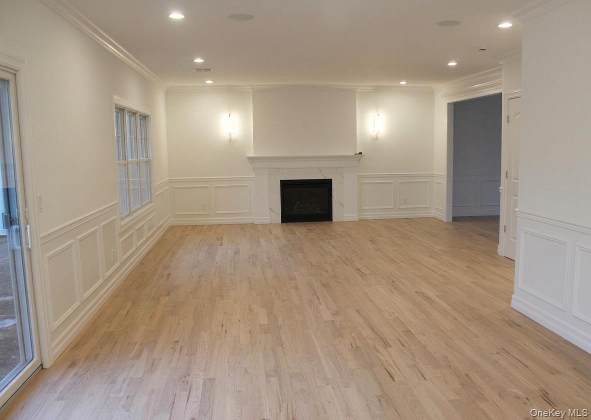 Single Family Euclid Avenue Nassau County, NY 11758, MLS-1006975-4