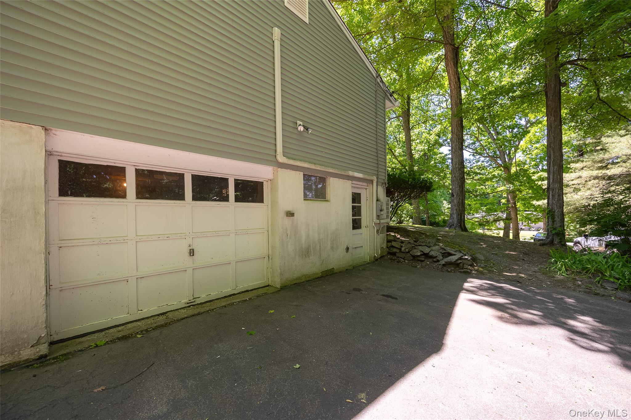 Single Family Willow Brook  Dutchess County, NY 12514, MLS-1006981-22