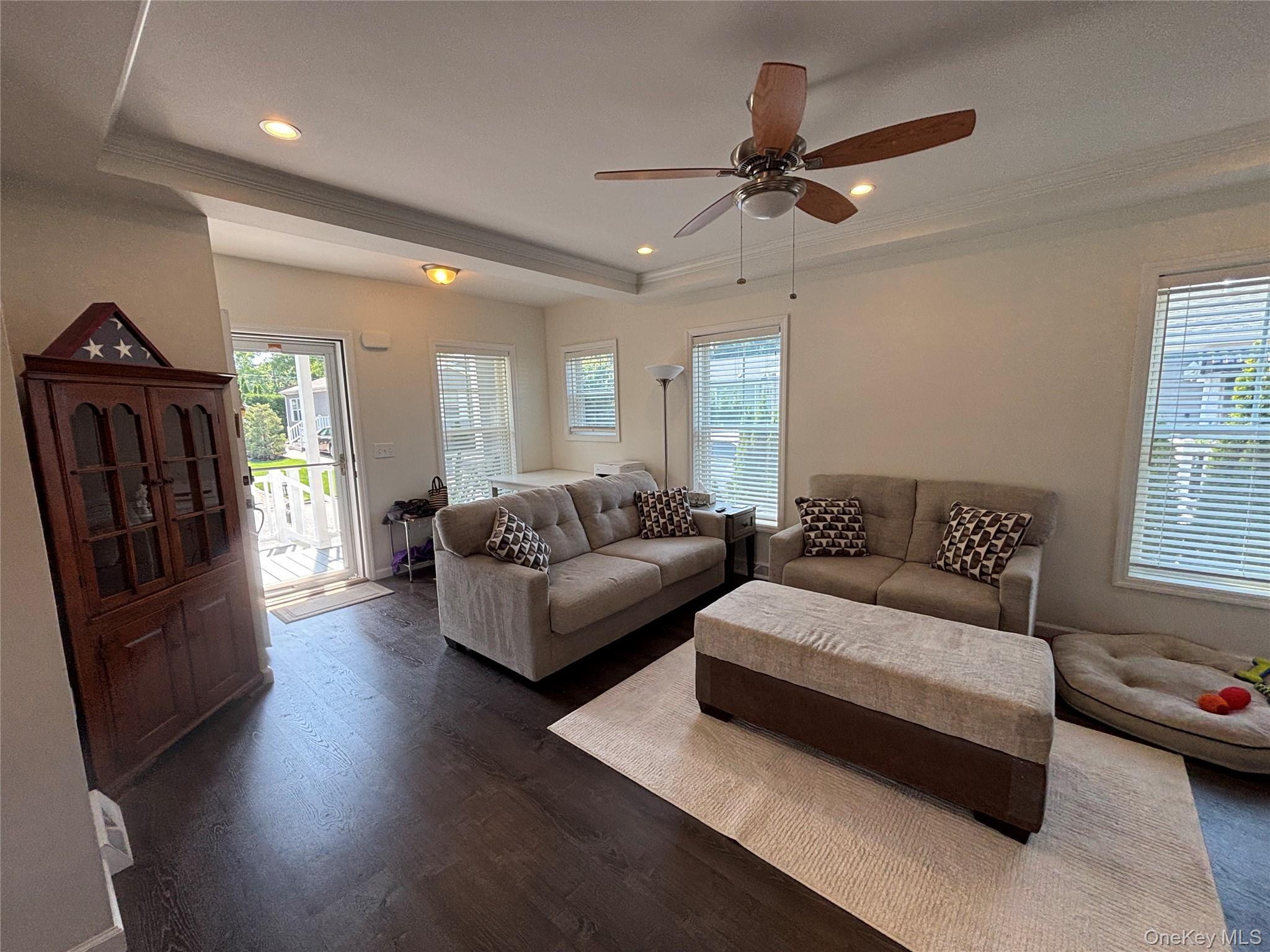 Single Family Old Country Road  Suffolk County, NY 11901, MLS-1006987-10