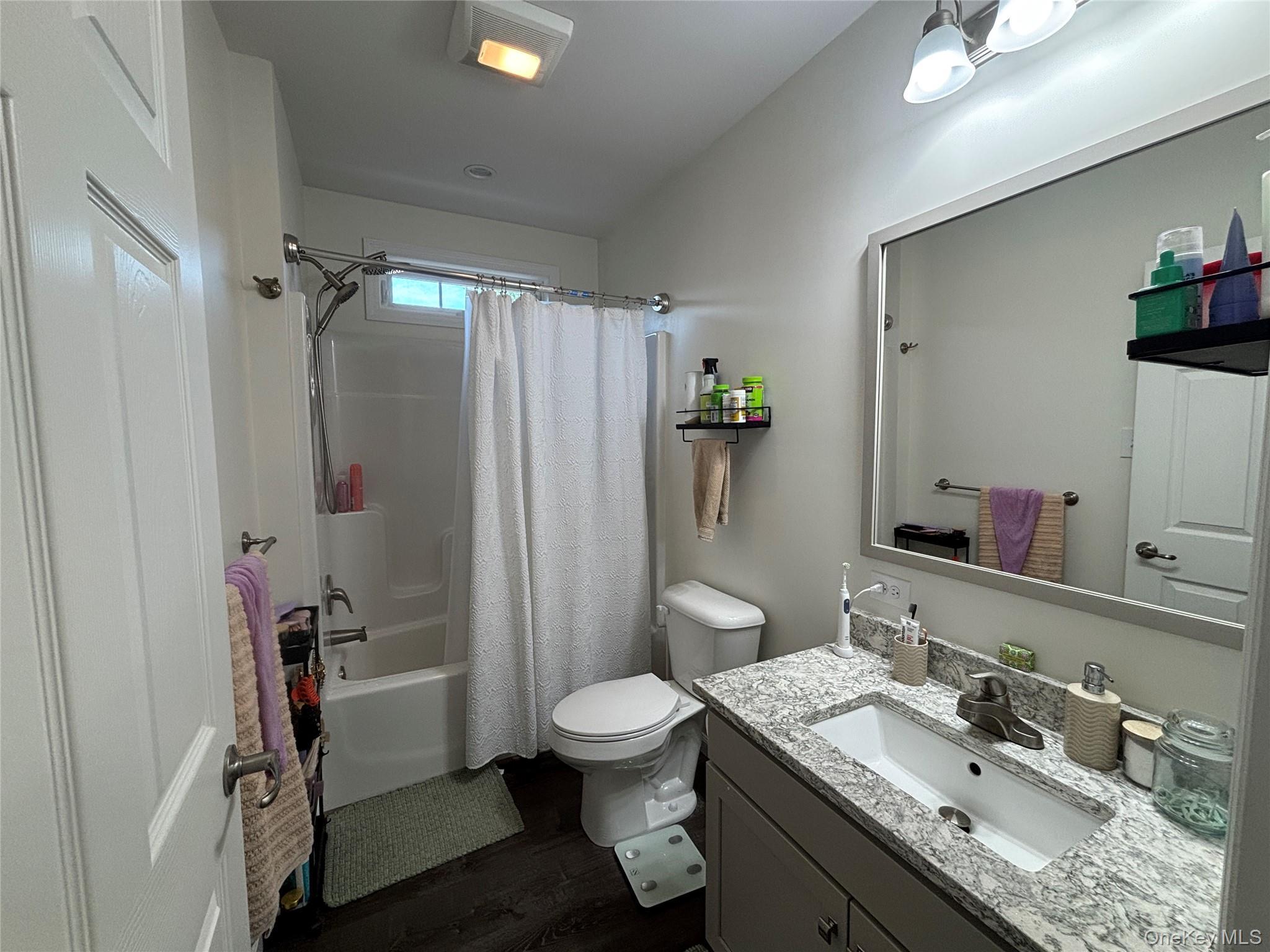 Single Family Old Country Road  Suffolk County, NY 11901, MLS-1006987-18