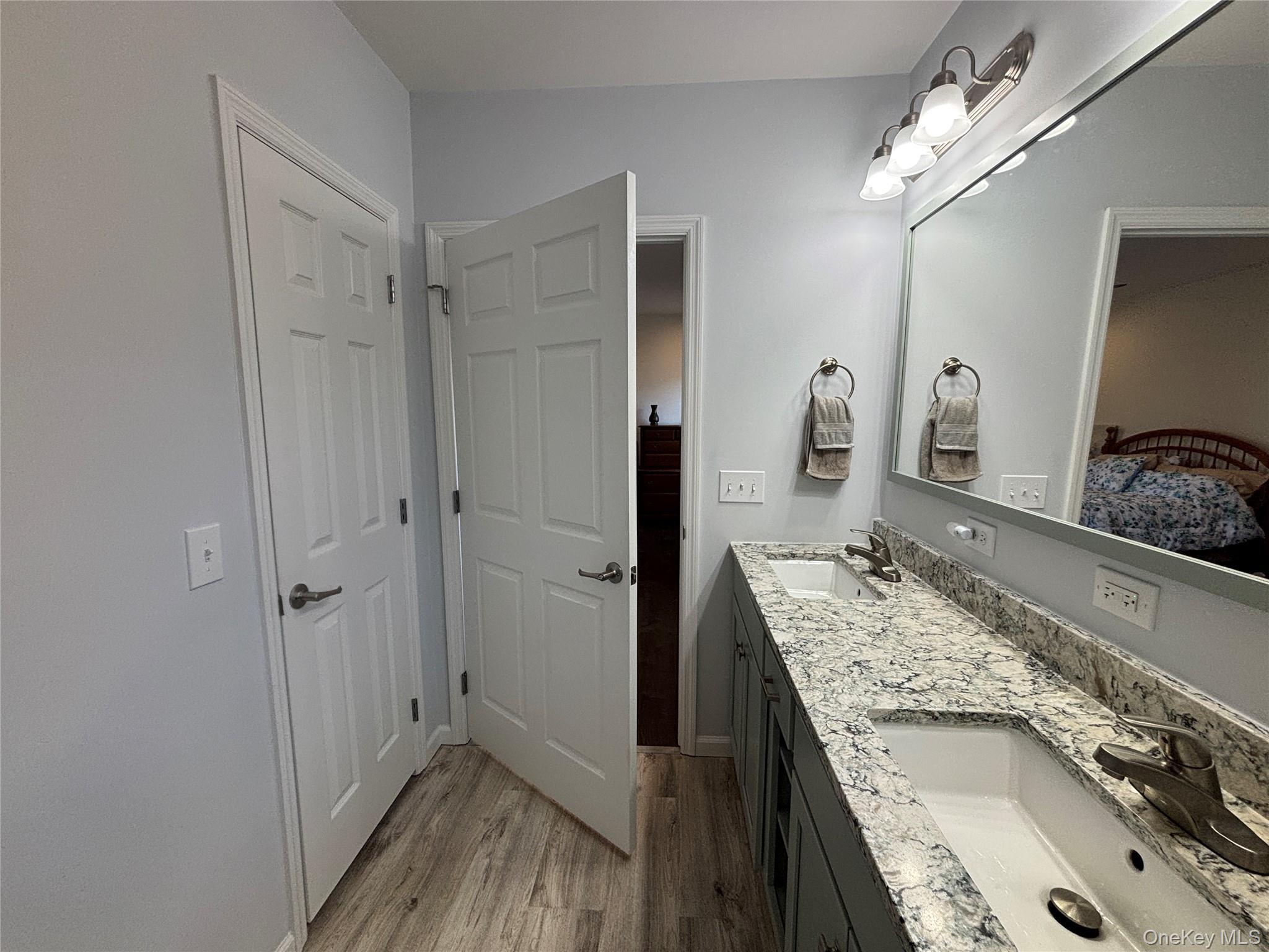 Single Family Old Country Road  Suffolk County, NY 11901, MLS-1006987-33
