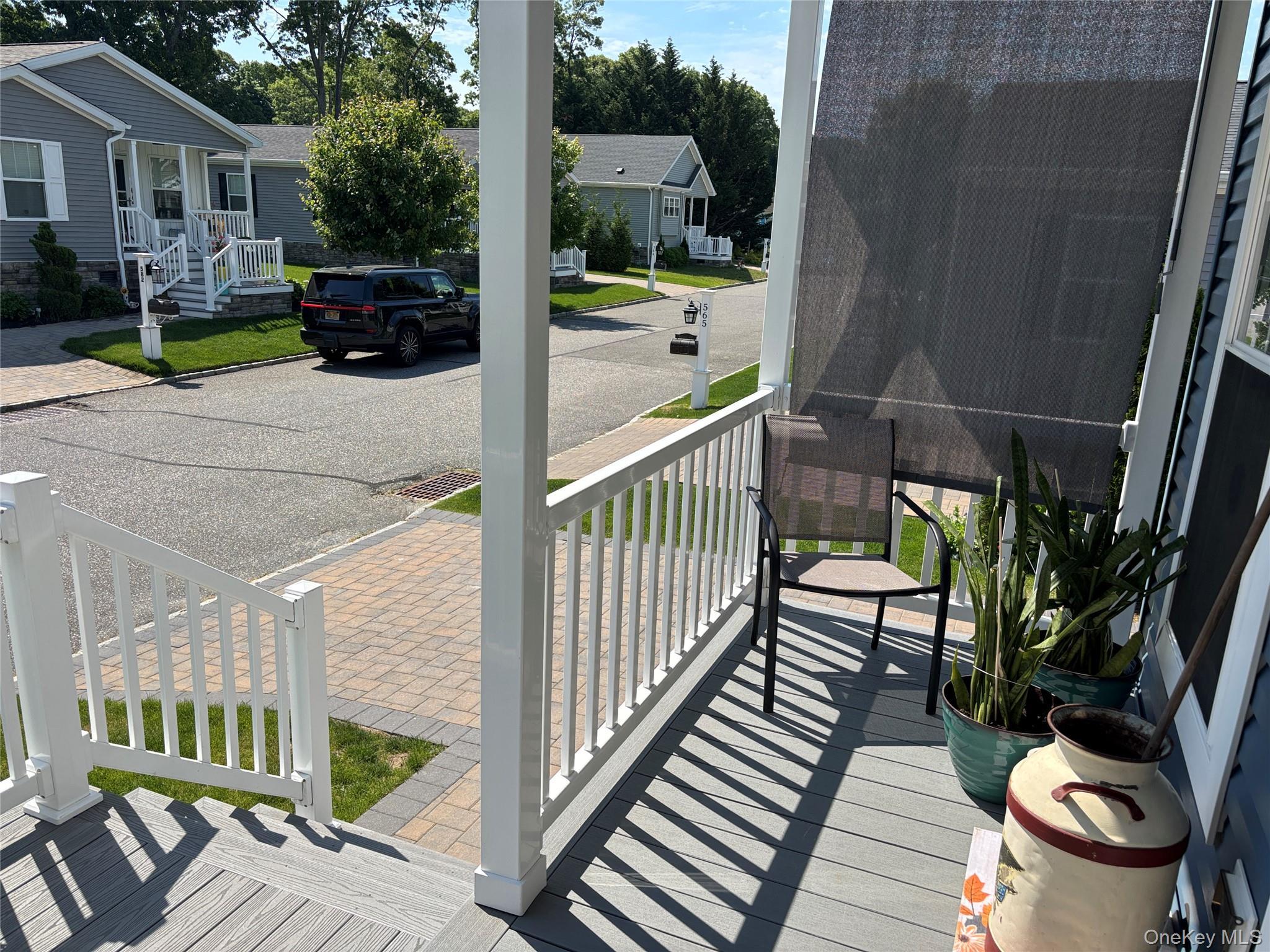 Single Family Old Country Road  Suffolk County, NY 11901, MLS-1006987-6